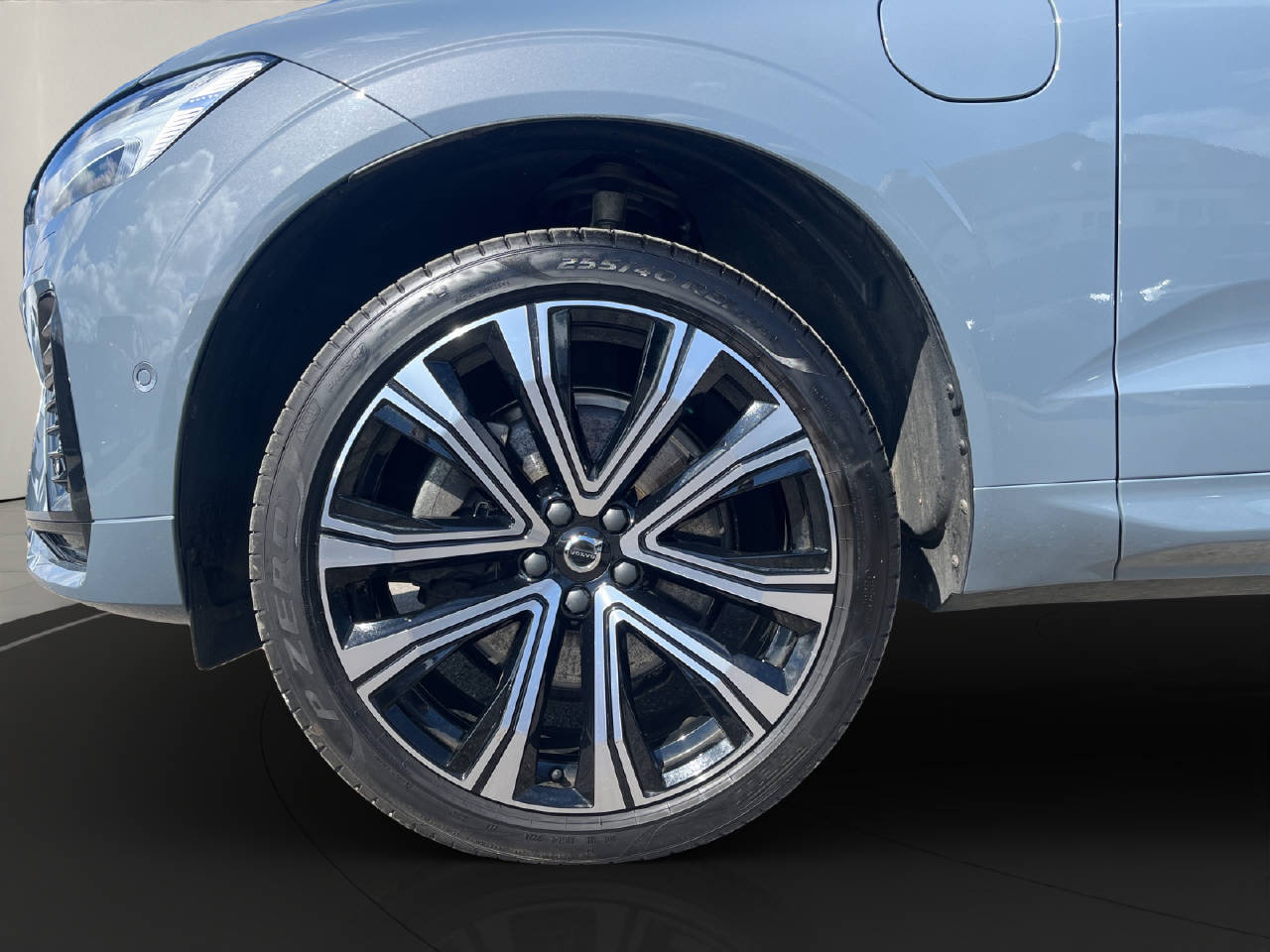 VOLVO XC60 2.0 T8 TE R-Design eAWD-image-8