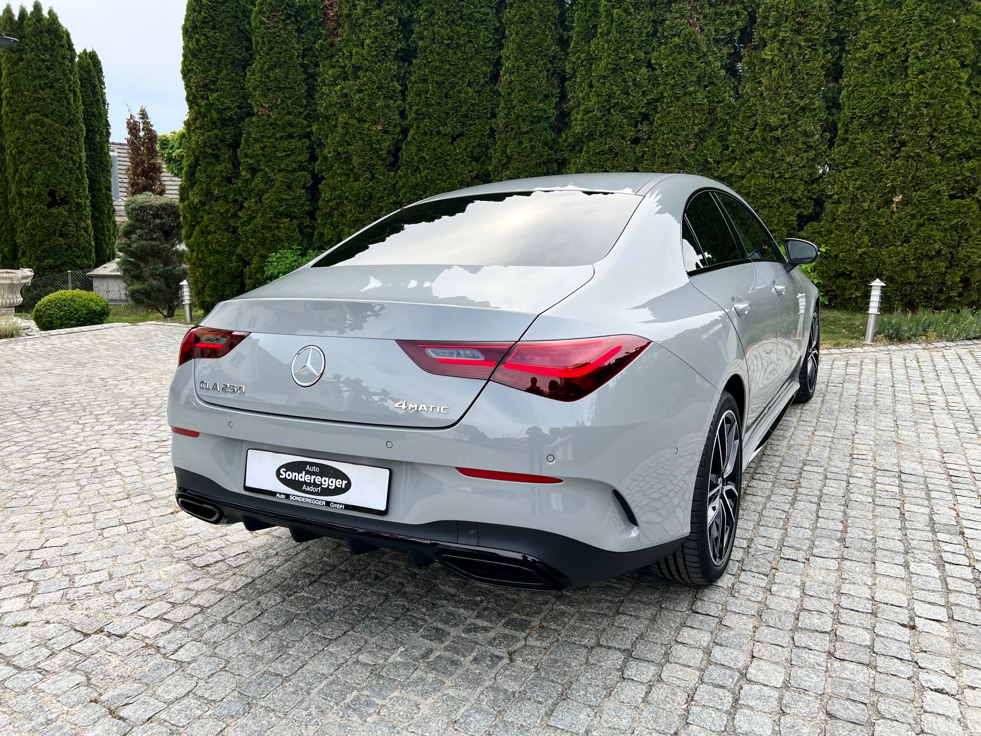 MERCEDES-BENZ CLA250 4M AMG Edition-image-6