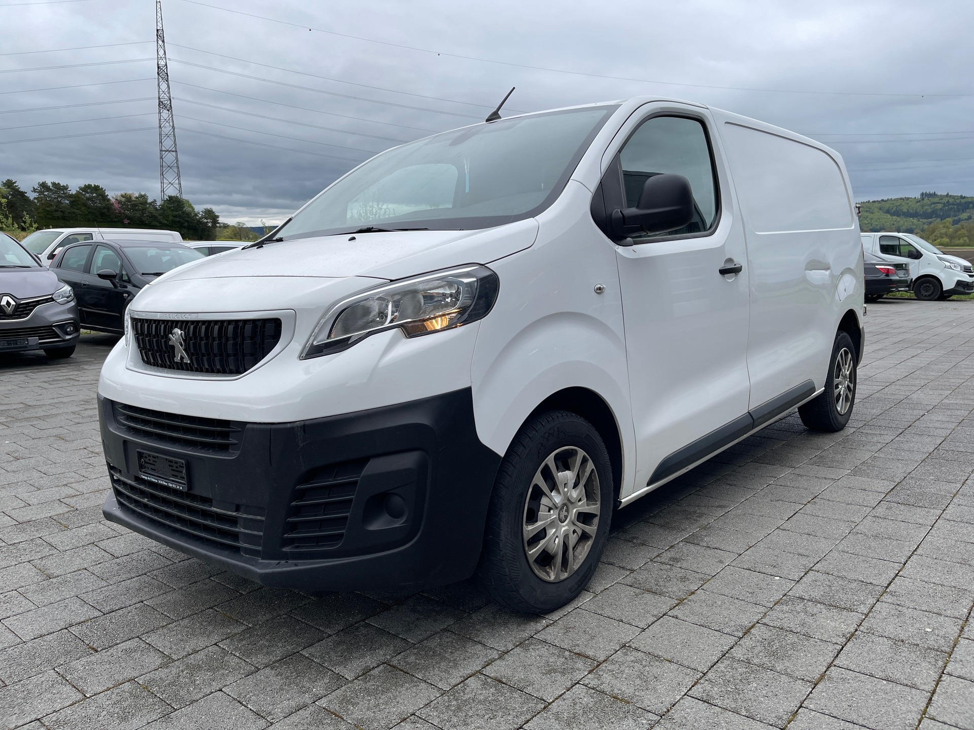 PEUGEOT Expert 2.0 BlueHDi 120 S&S Allure Standard-image-1