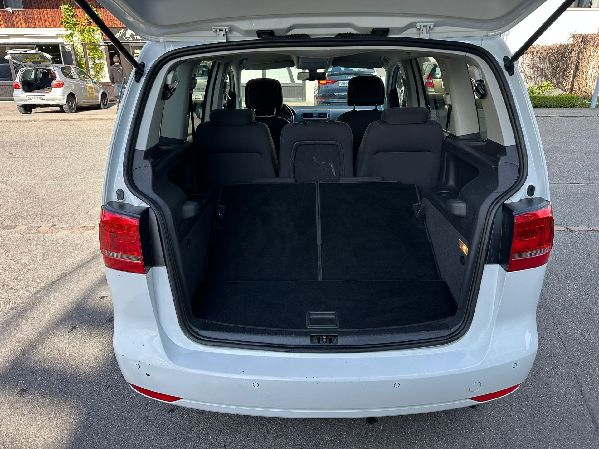 VW Touran 1.4 TSI Comfortline DSG-image-5