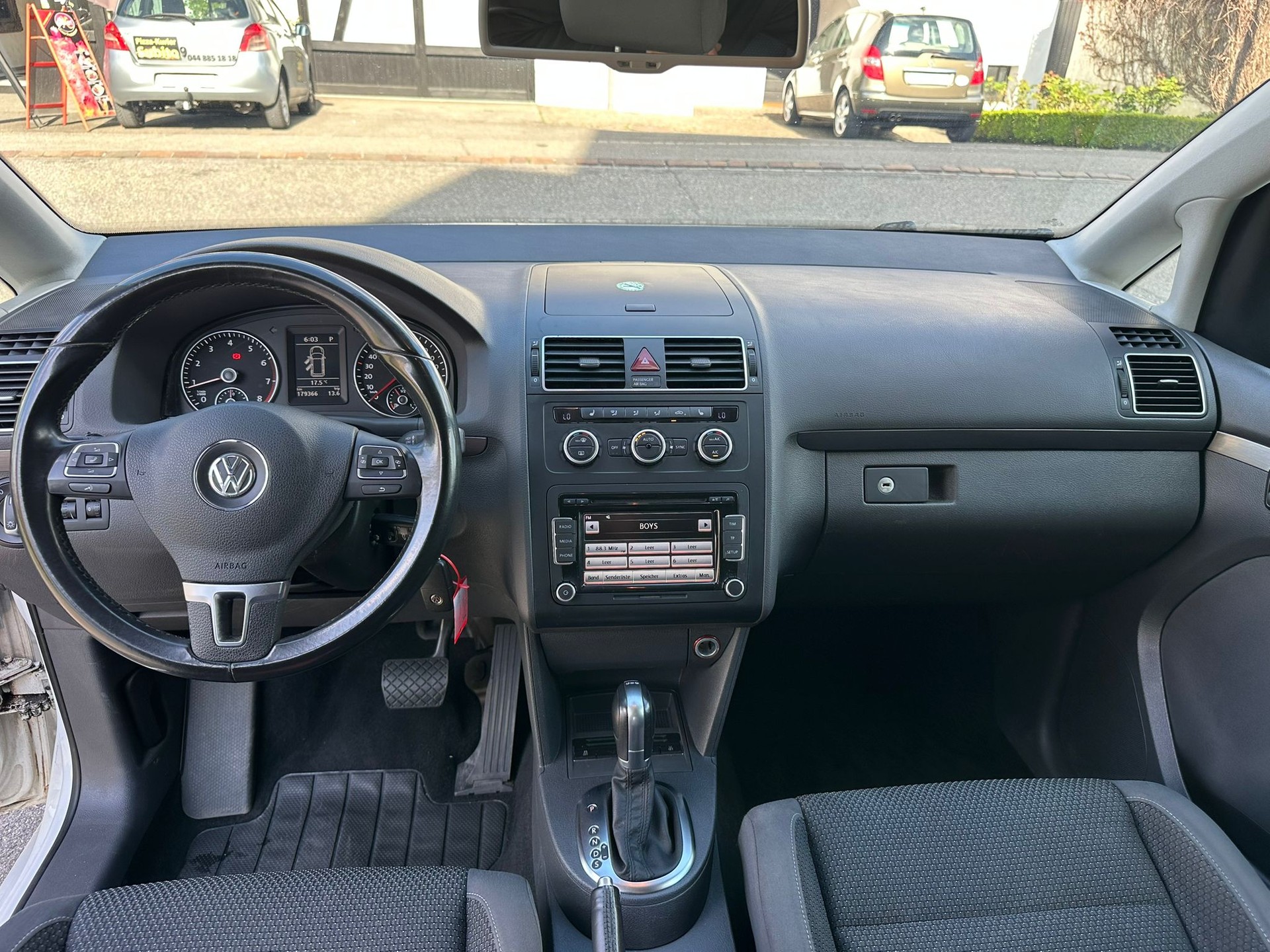 VW Touran 1.4 TSI Comfortline DSG-image-10