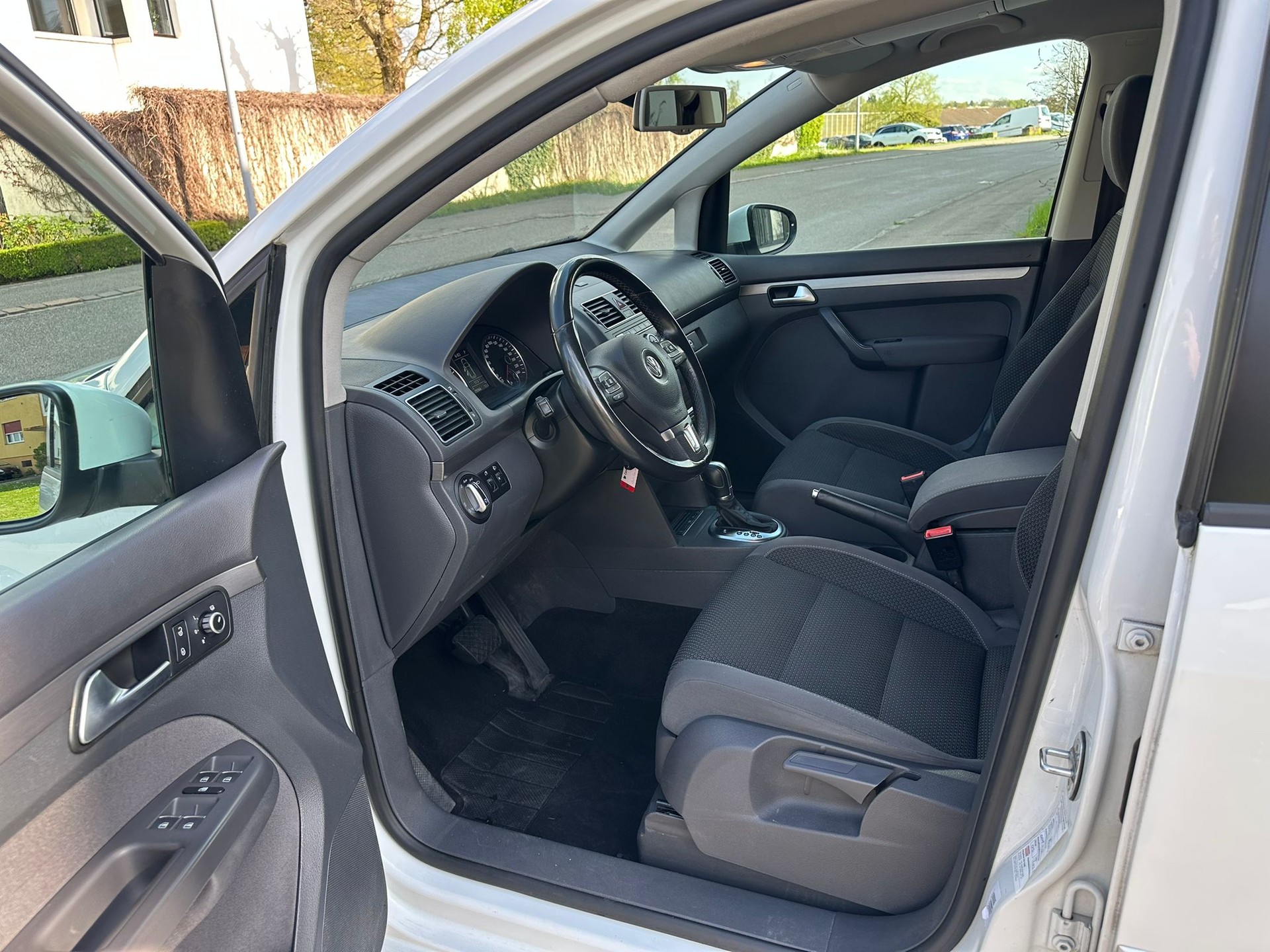 VW Touran 1.4 TSI Comfortline DSG-image-7