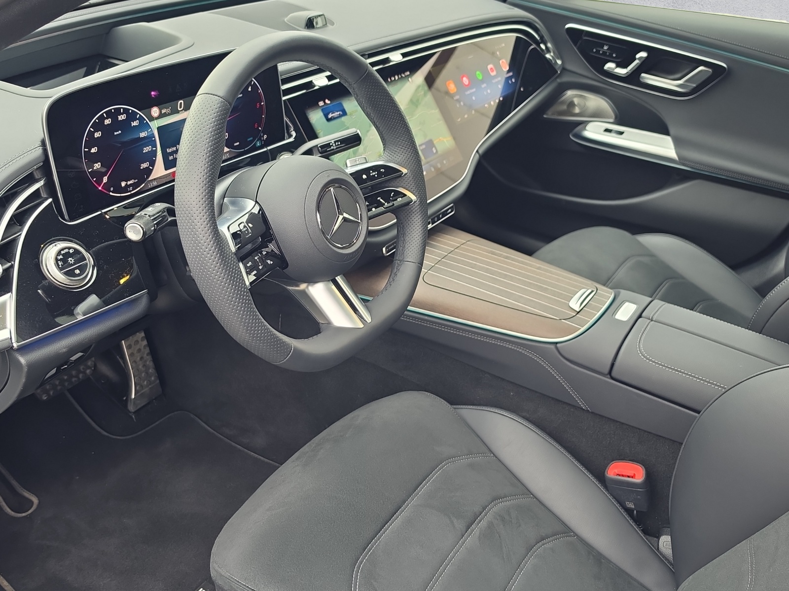 MERCEDES-BENZ E 220 d T 4Matic 9G-Tronic-image-8