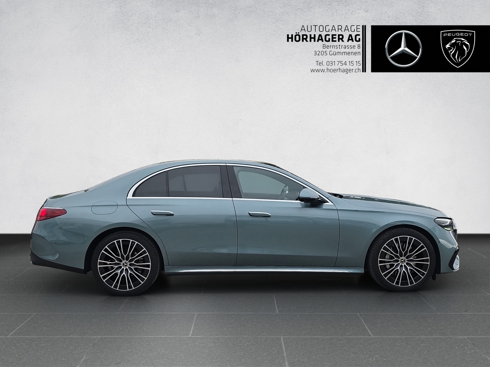 MERCEDES-BENZ E 220 d T 4Matic 9G-Tronic-showroom-element-1