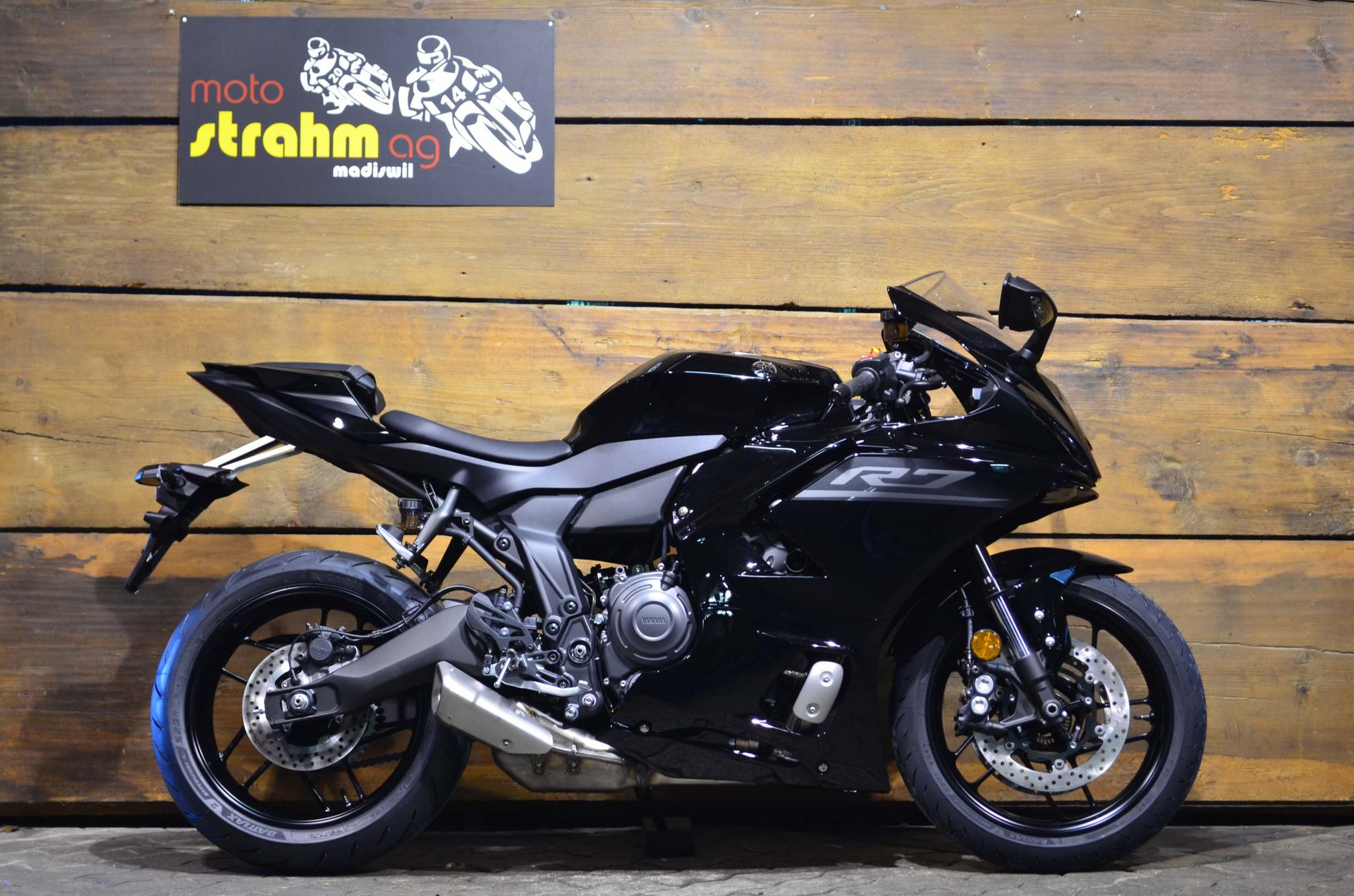 YAMAHA R7 ABS-image-1