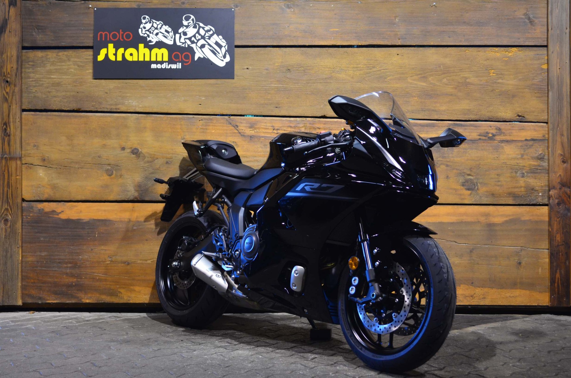 YAMAHA R7 ABS-image-0