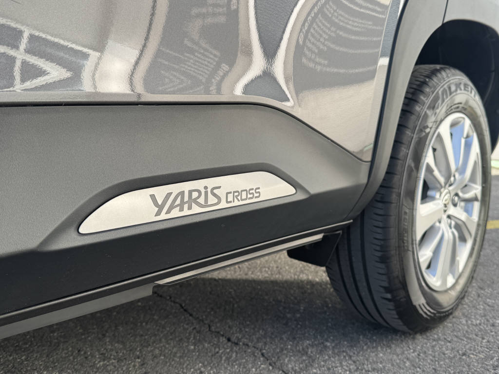 TOYOTA Yaris Cross 1.5 VVT-i HSD Comfort AWD-i-image-7