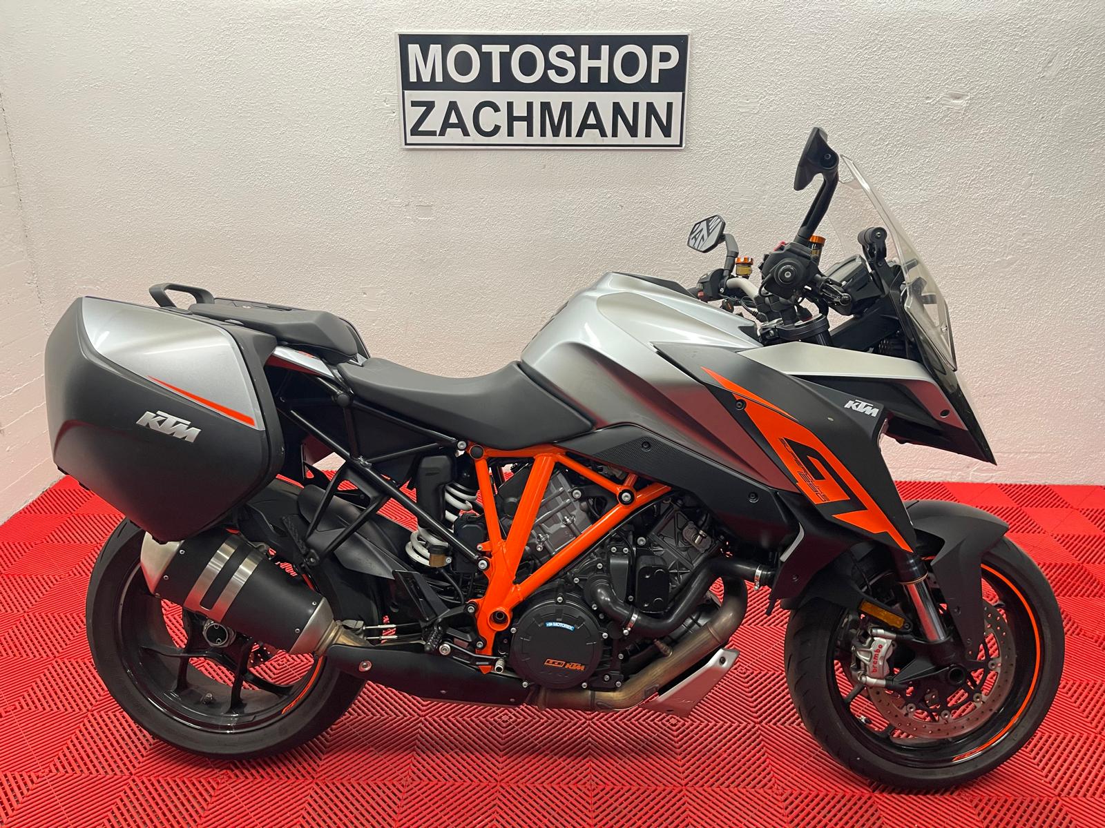 KTM 1290 Super Duke GT-image-0