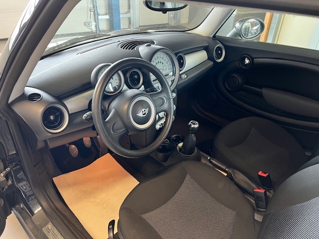 MINI One-image-7