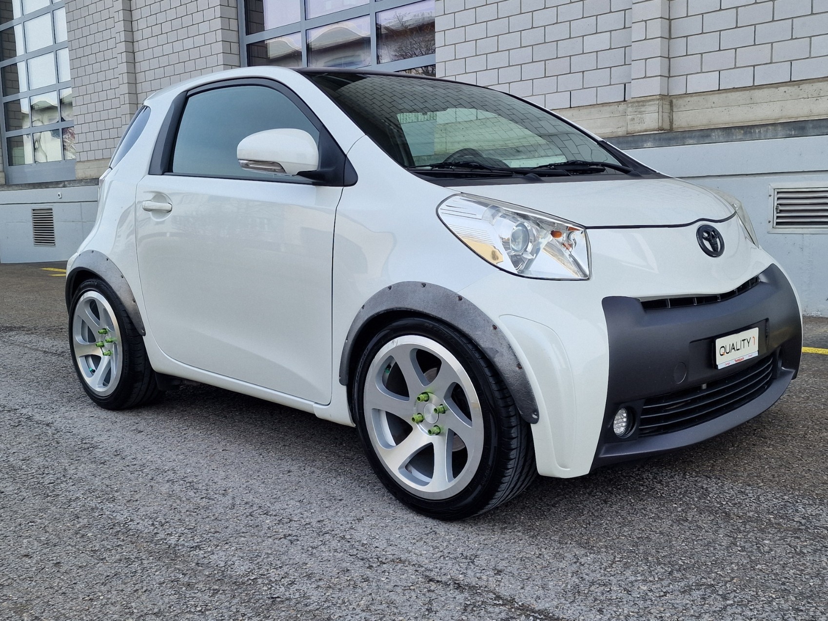 TOYOTA iQ2 1.0 VVT-i