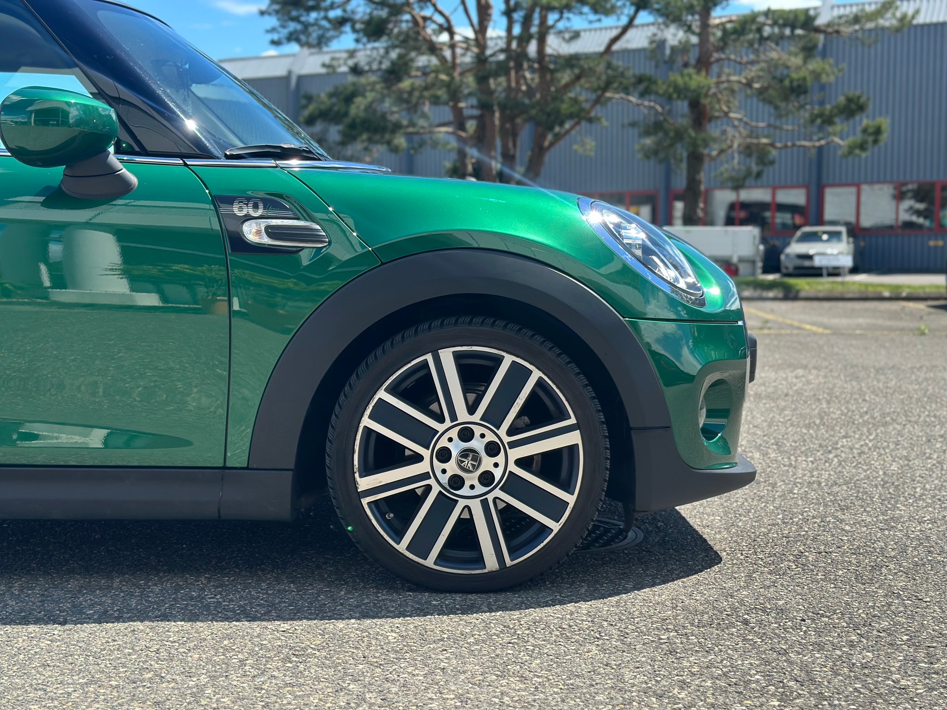 MINI One * Edition 60ème Anniversaire *-showroom-element-3
