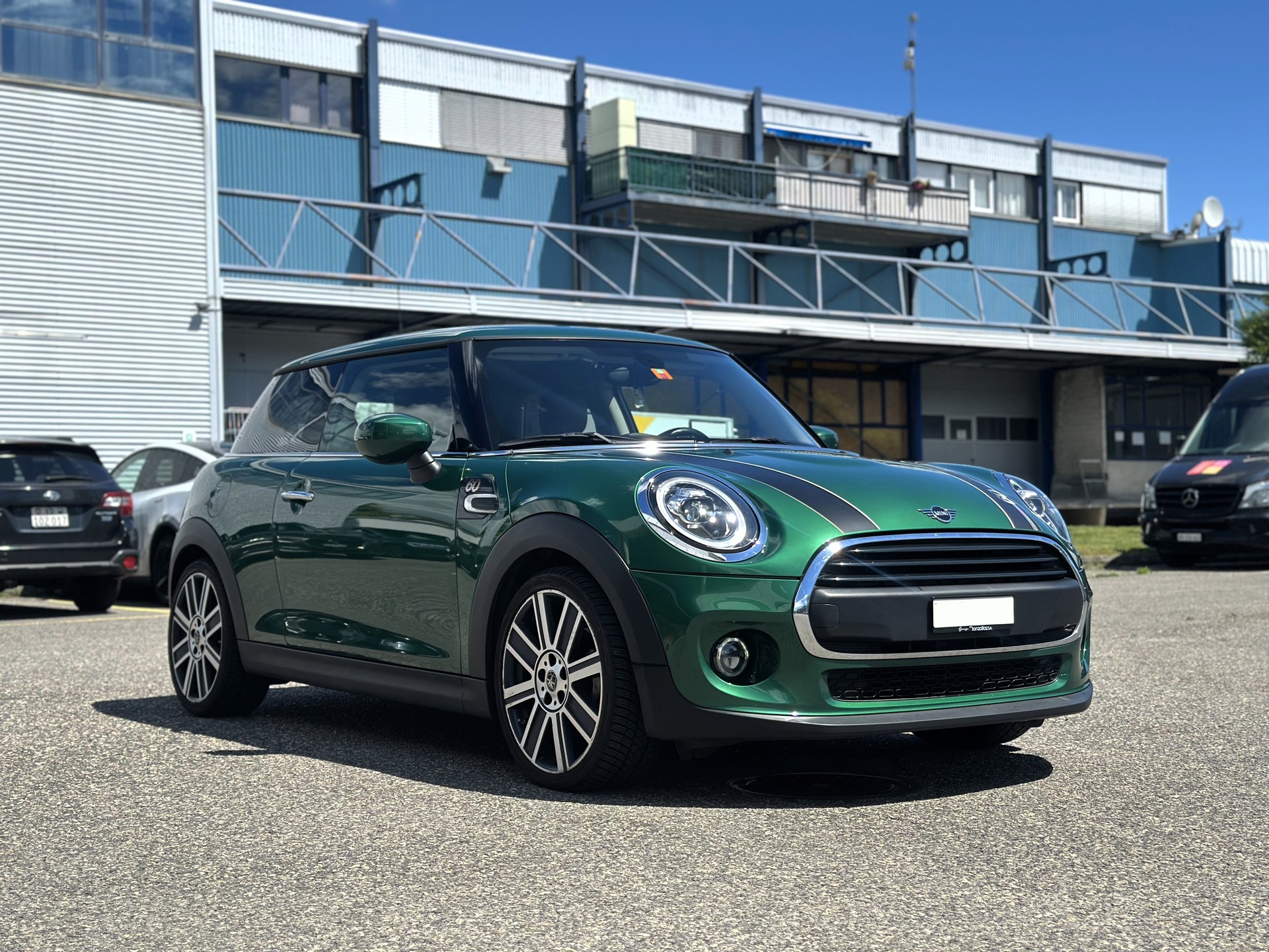 MINI One * Edition 60ème Anniversaire *-showroom-element-2