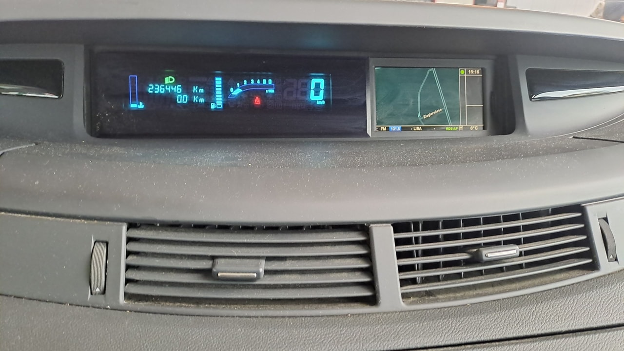RENAULT Espace 2.0 dCi Initiale-image-6