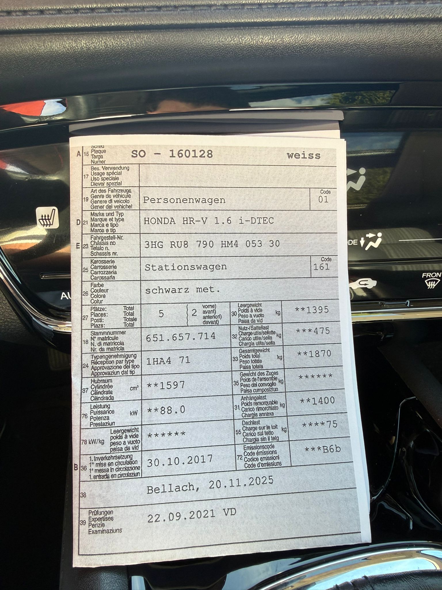 HONDA HR-V 1.6i-DTEC Executive-image-11