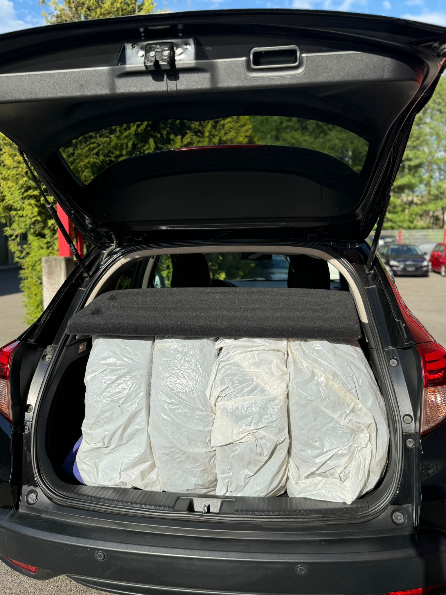 HONDA HR-V 1.6i-DTEC Executive-image-9