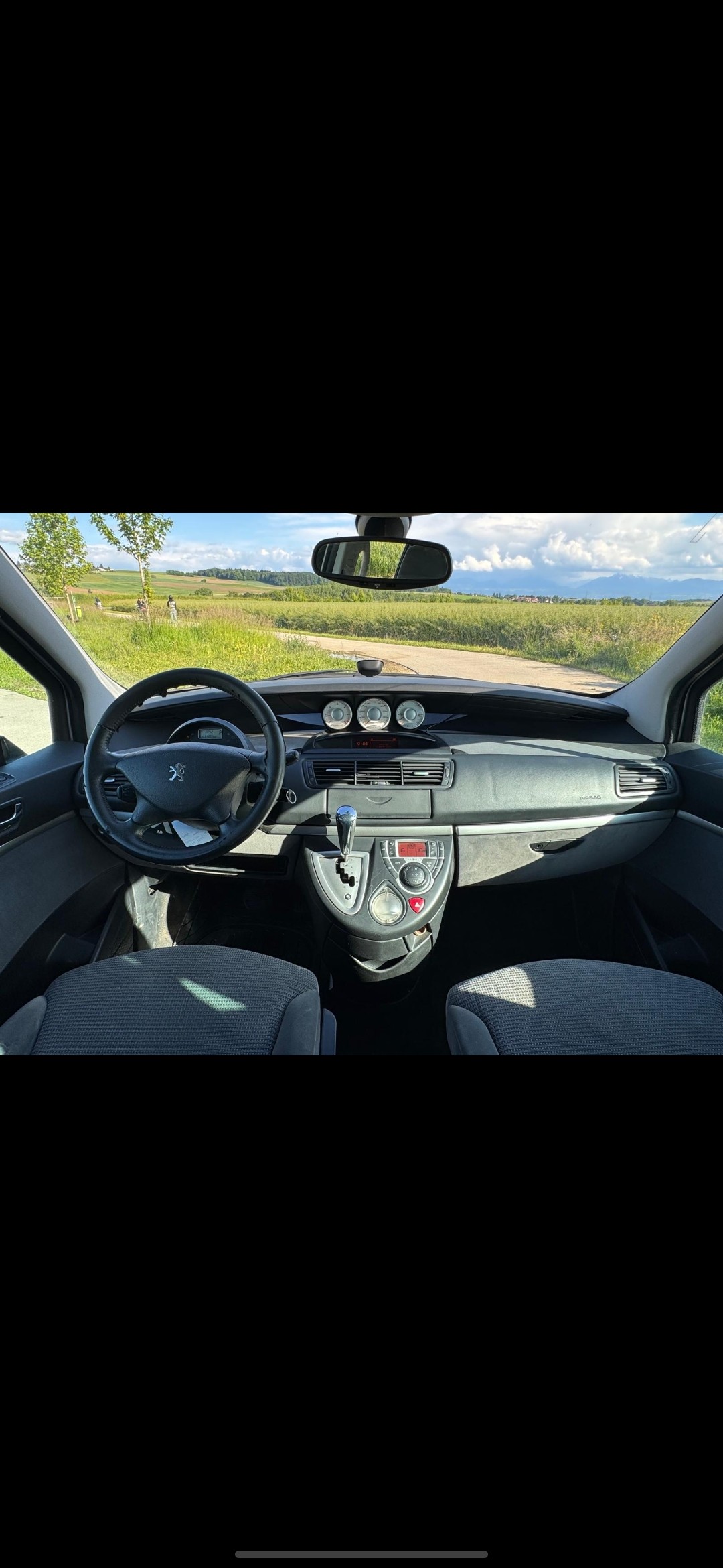 PEUGEOT 807 2.2 16V HDi Family+ Tiptronic-image-8