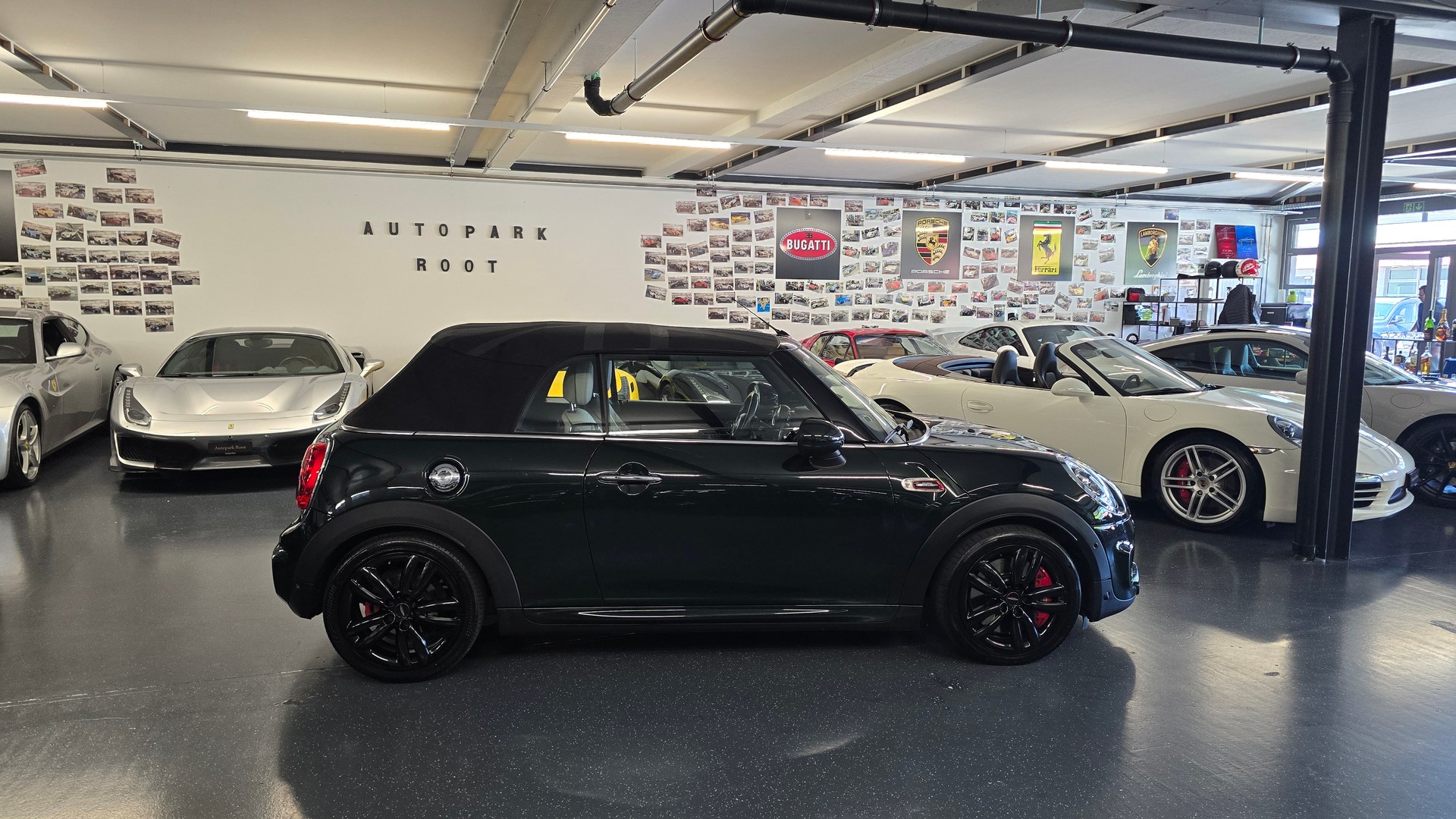 MINI Cooper John Cooper Works Cabriolet Steptronic-showroom-element-3