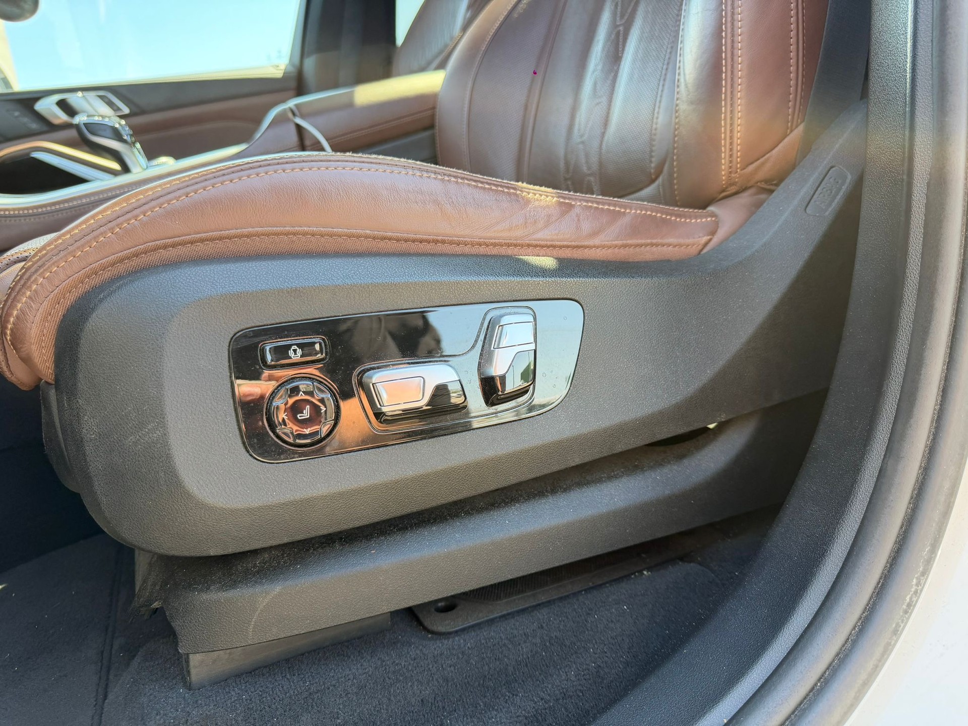 BMW X5 xDrive 40i Steptronic M-Pack 🇨🇭 garantie 2 ans full option-image-9