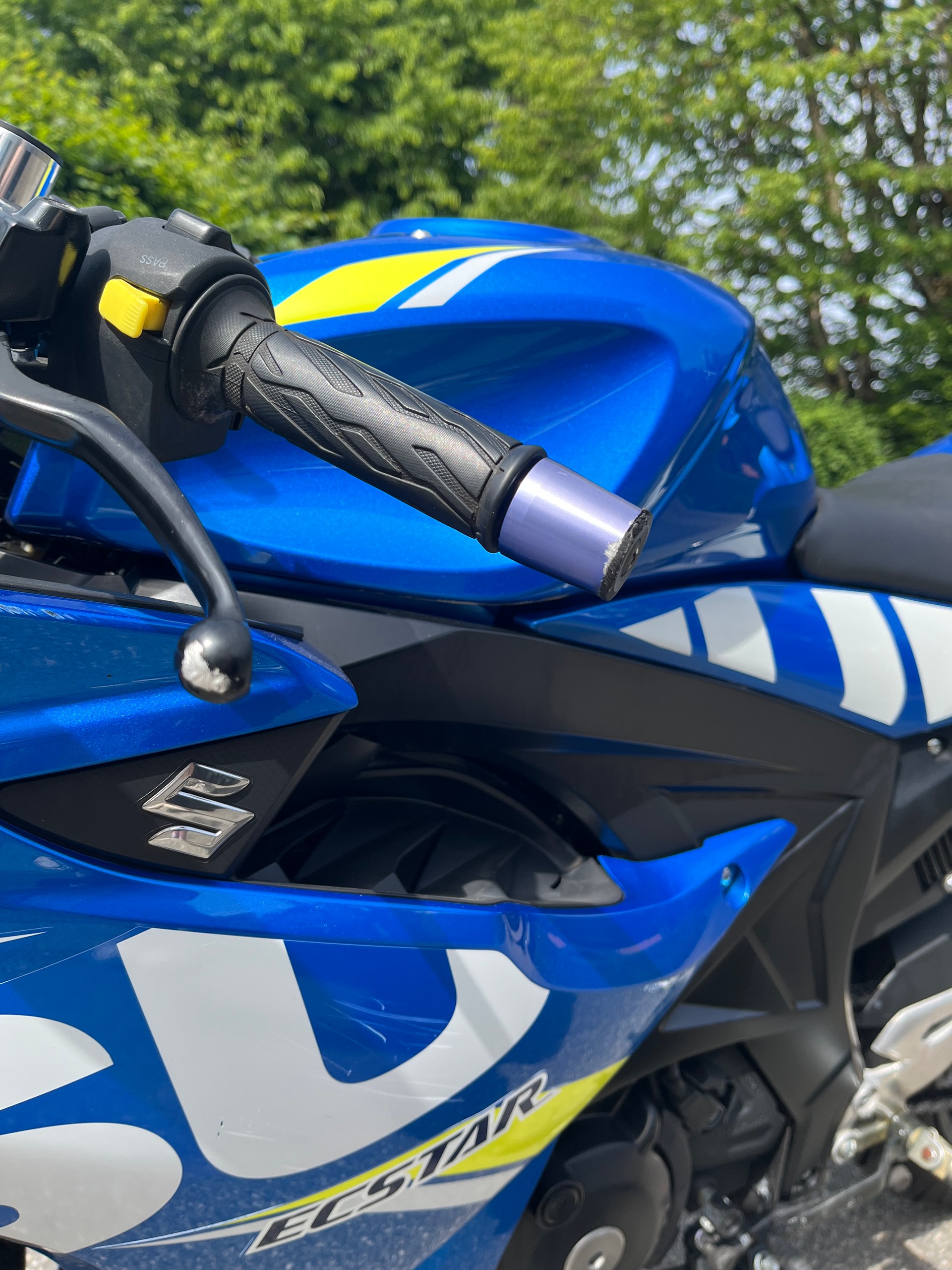 SUZUKI GSX-R 125 L7-image-4