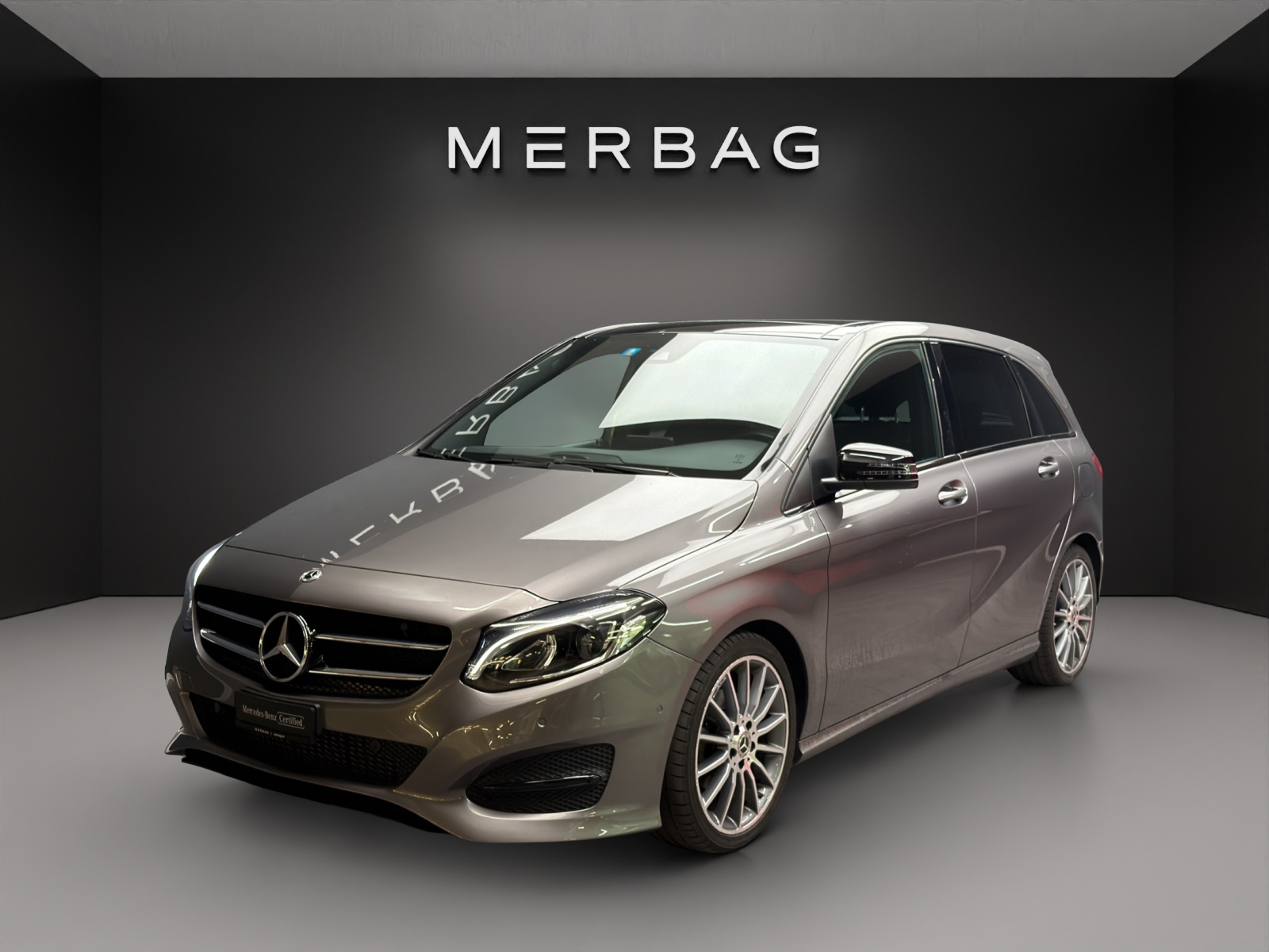 MERCEDES-BENZ B 220 Urban 4Matic-image-0