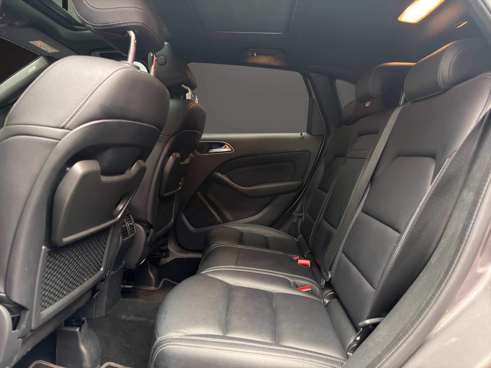 MERCEDES-BENZ B 220 Urban 4Matic-image-9