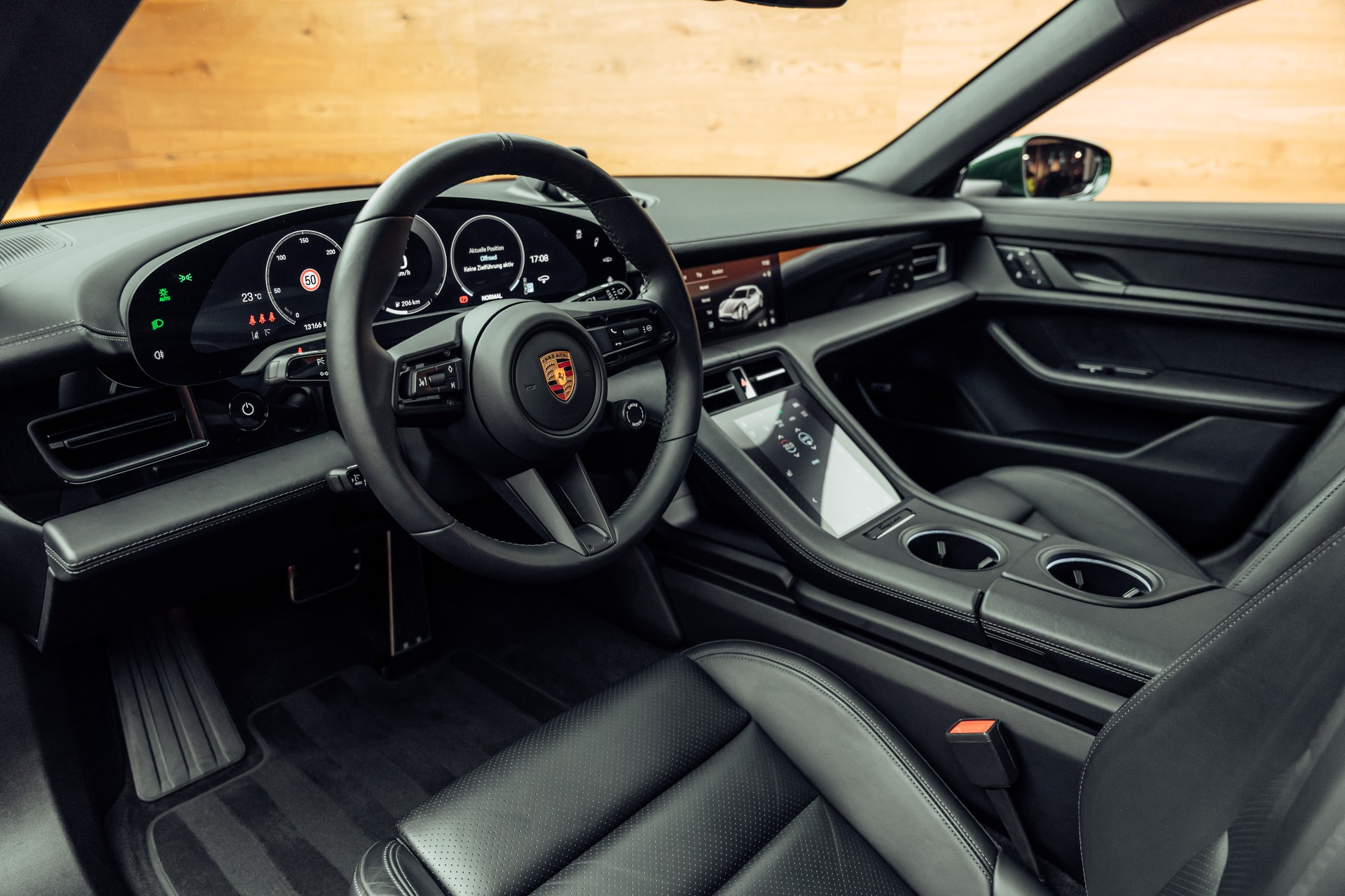 PORSCHE Taycan 4 Cross Turismo Performance Batterie Plus 105kWh-image-11