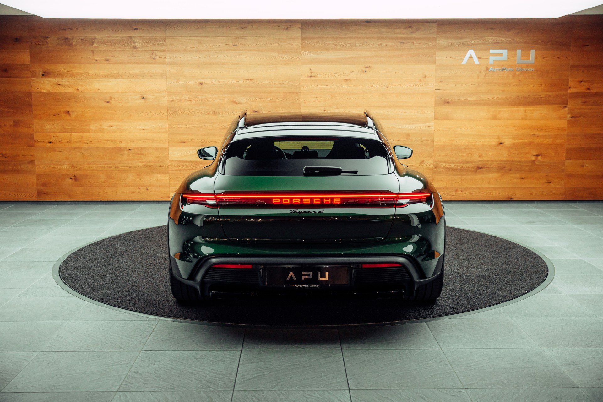 PORSCHE Taycan 4 Cross Turismo Performance Batterie Plus 105kWh-image-13