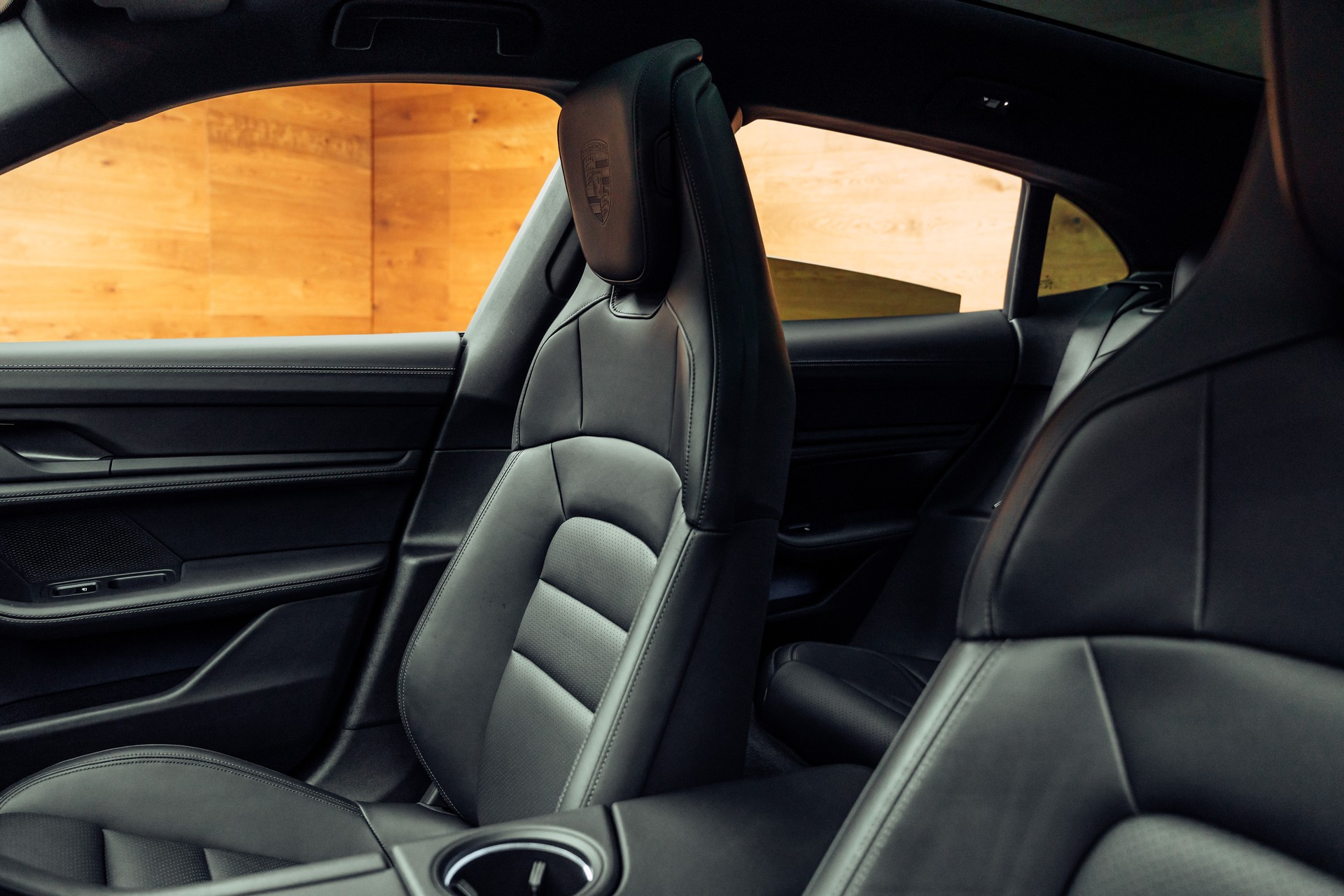 PORSCHE Taycan 4 Cross Turismo Performance Batterie Plus 105kWh-image-7