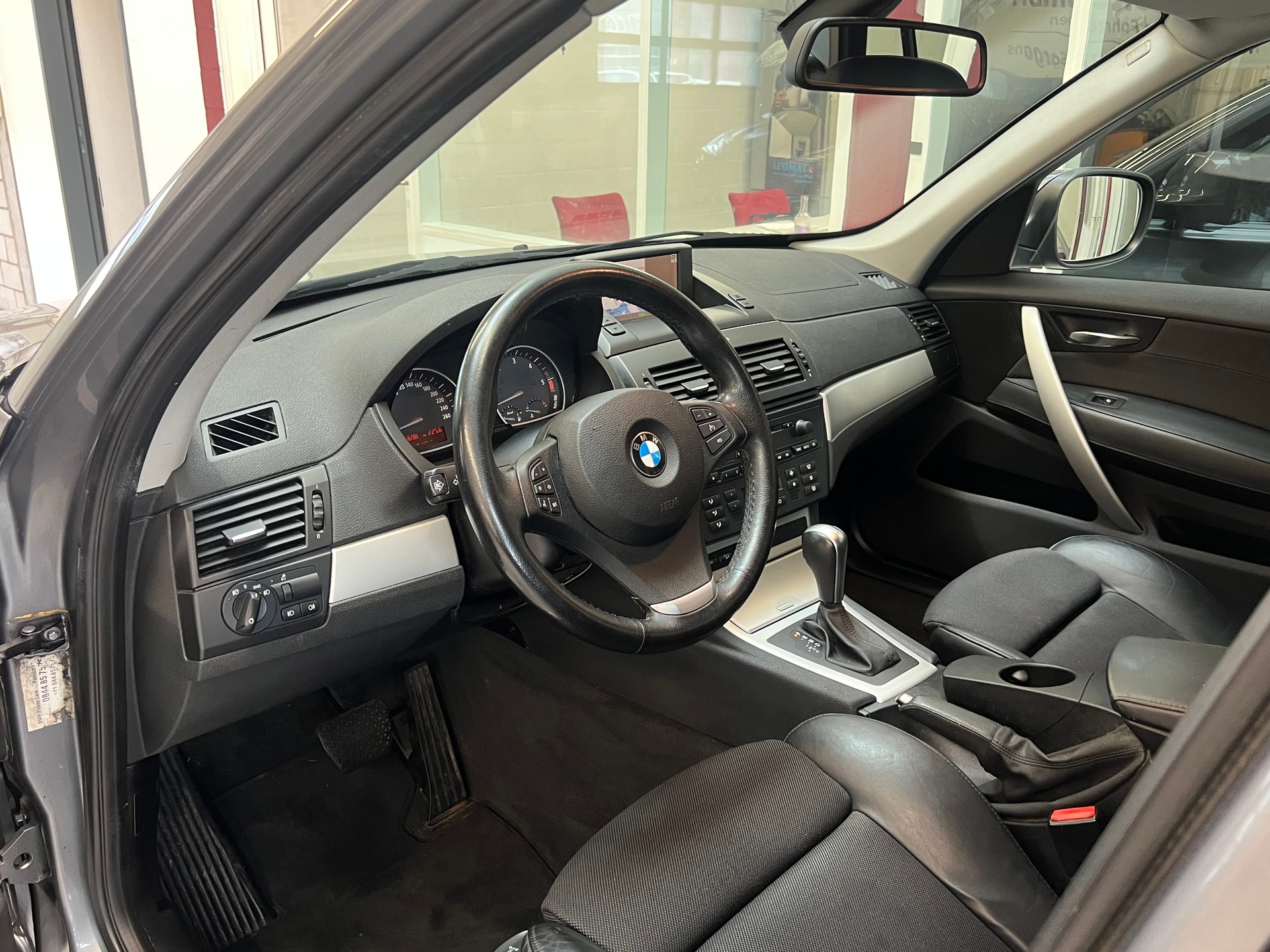 BMW X3 xDrive 30d (3.0d)-image-10