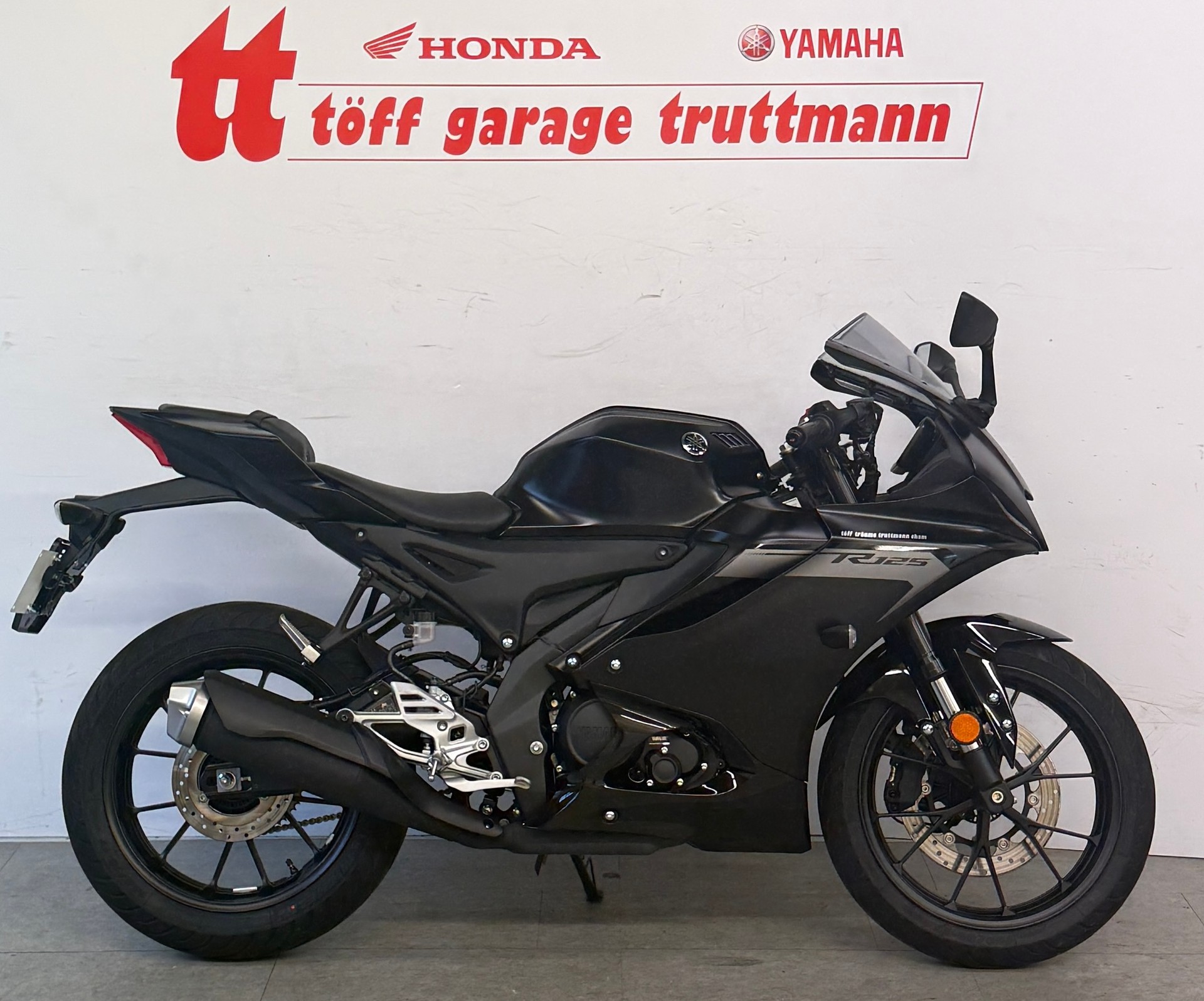 YAMAHA YZF-R 125 ABS