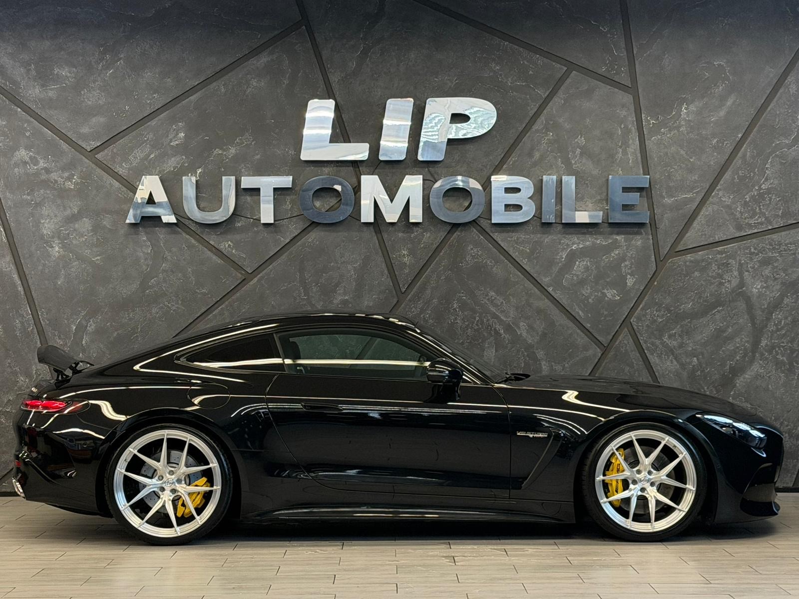 MERCEDES-BENZ AMG GT 63 4Matic+ Executive Edition-showroom-element-3