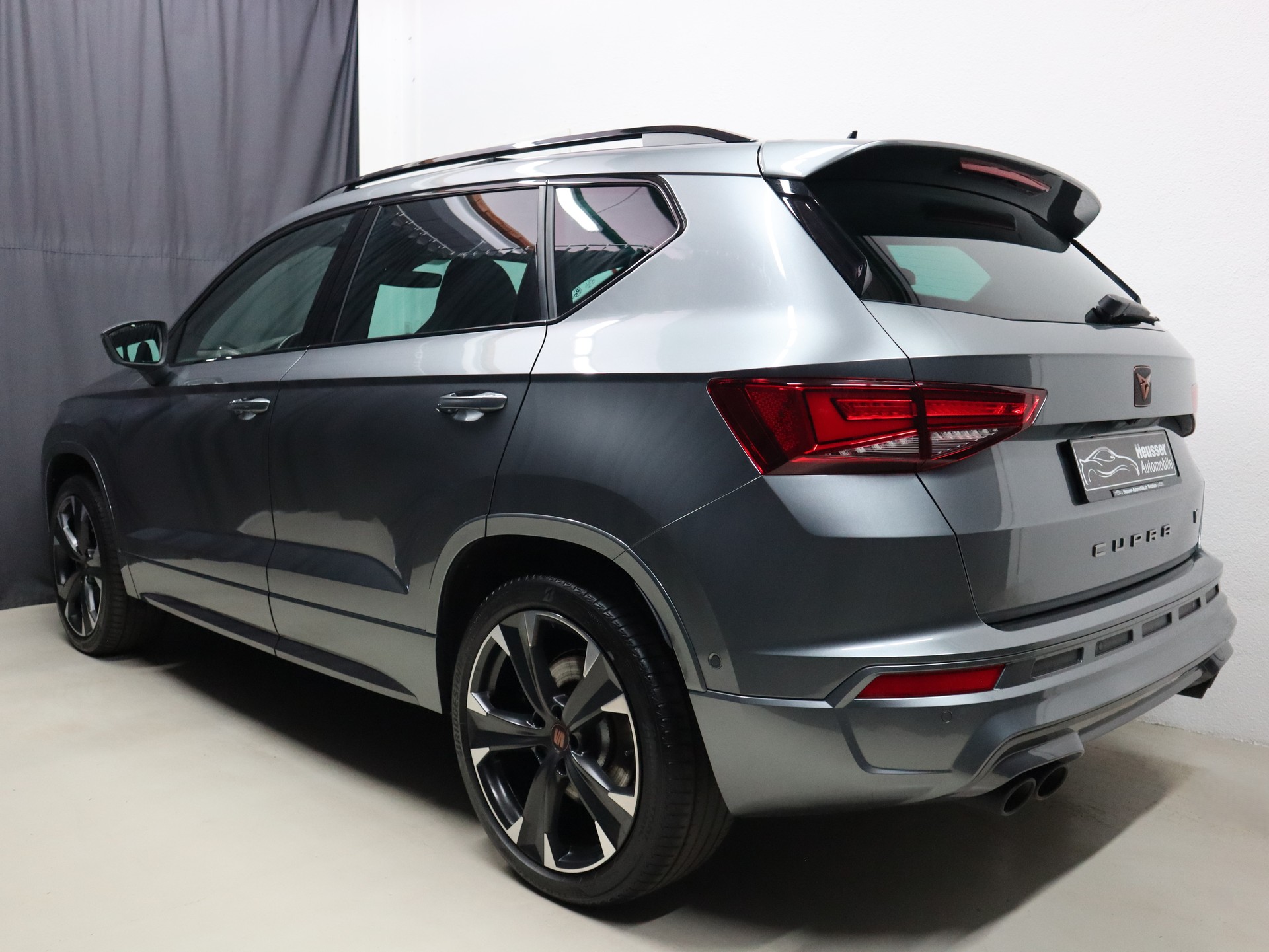 CUPRA Ateca 2.0TSI VZ 4Drive DSG - Panorama - Navi - Sportsitze - 360° Kamera - AHK - 300 PS-showroom-element-3