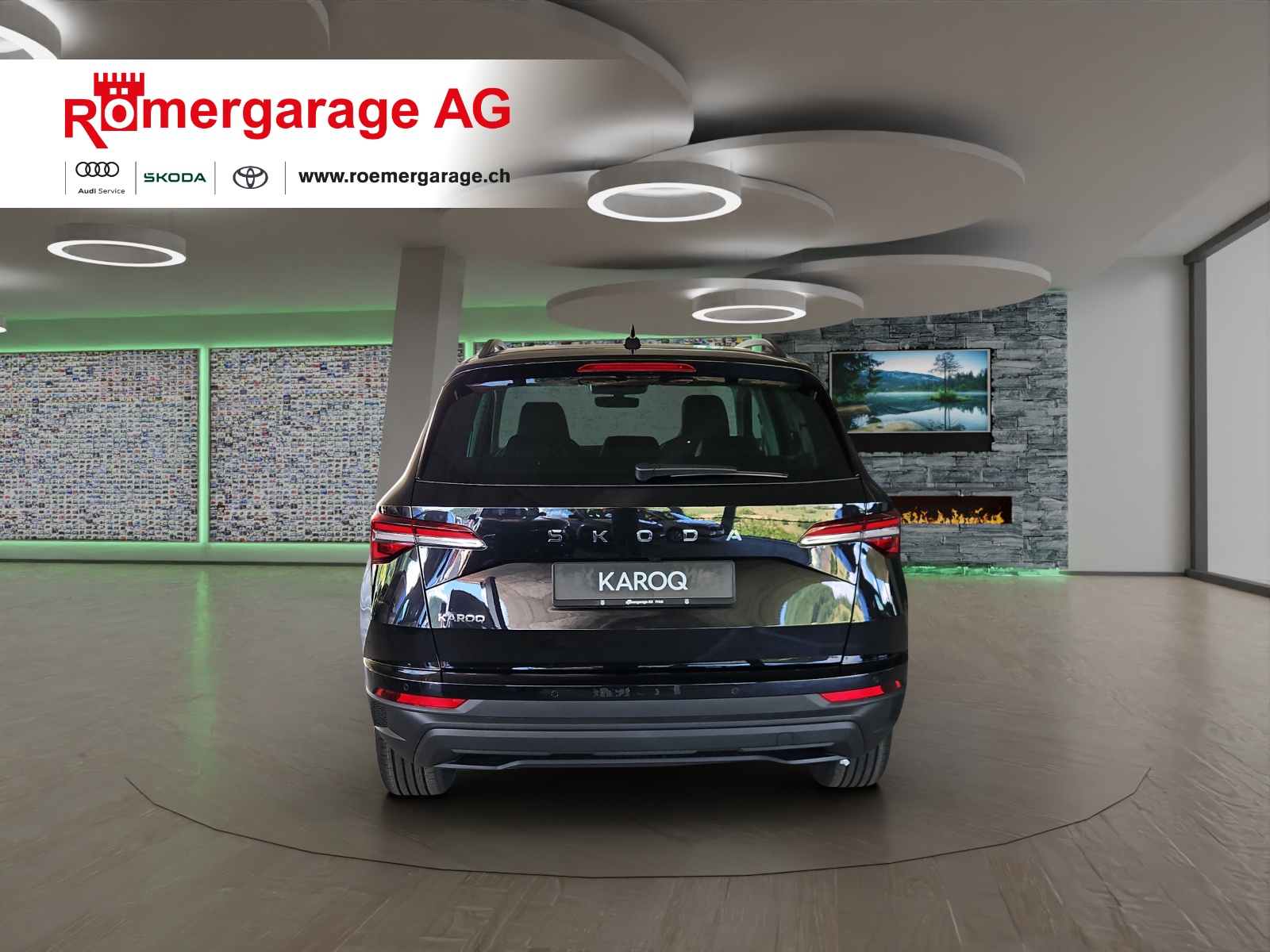 SKODA Karoq 1.5 TSI Dynamic DSG-showroom-element-2