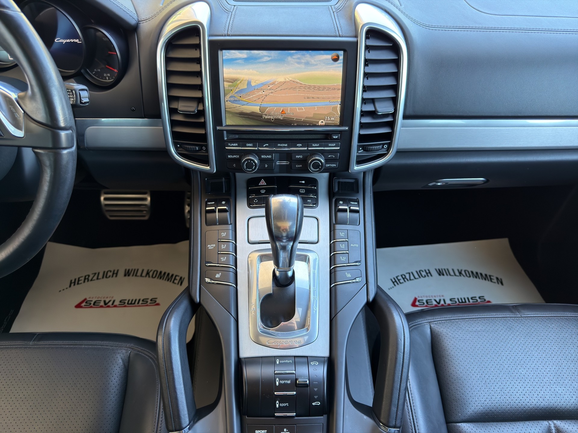 PORSCHE Cayenne S Hybrid*Frisch ab MFK,1 Jahr oder 20000km Garantie*-image-14