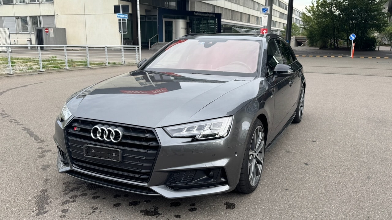AUDI 3.0 V6 TFSI quattro S-Tronic-image-4