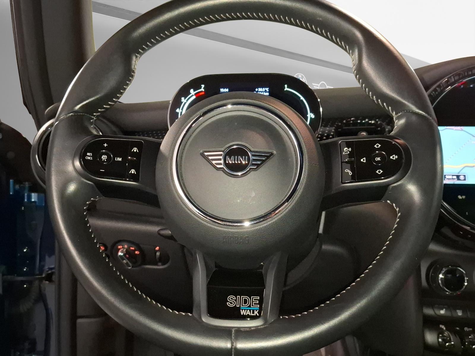 MINI Cabrio F57 1.5i Cooper-image-10
