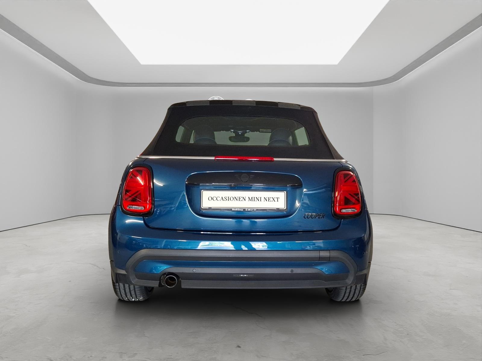 MINI Cabrio F57 1.5i Cooper-image-14