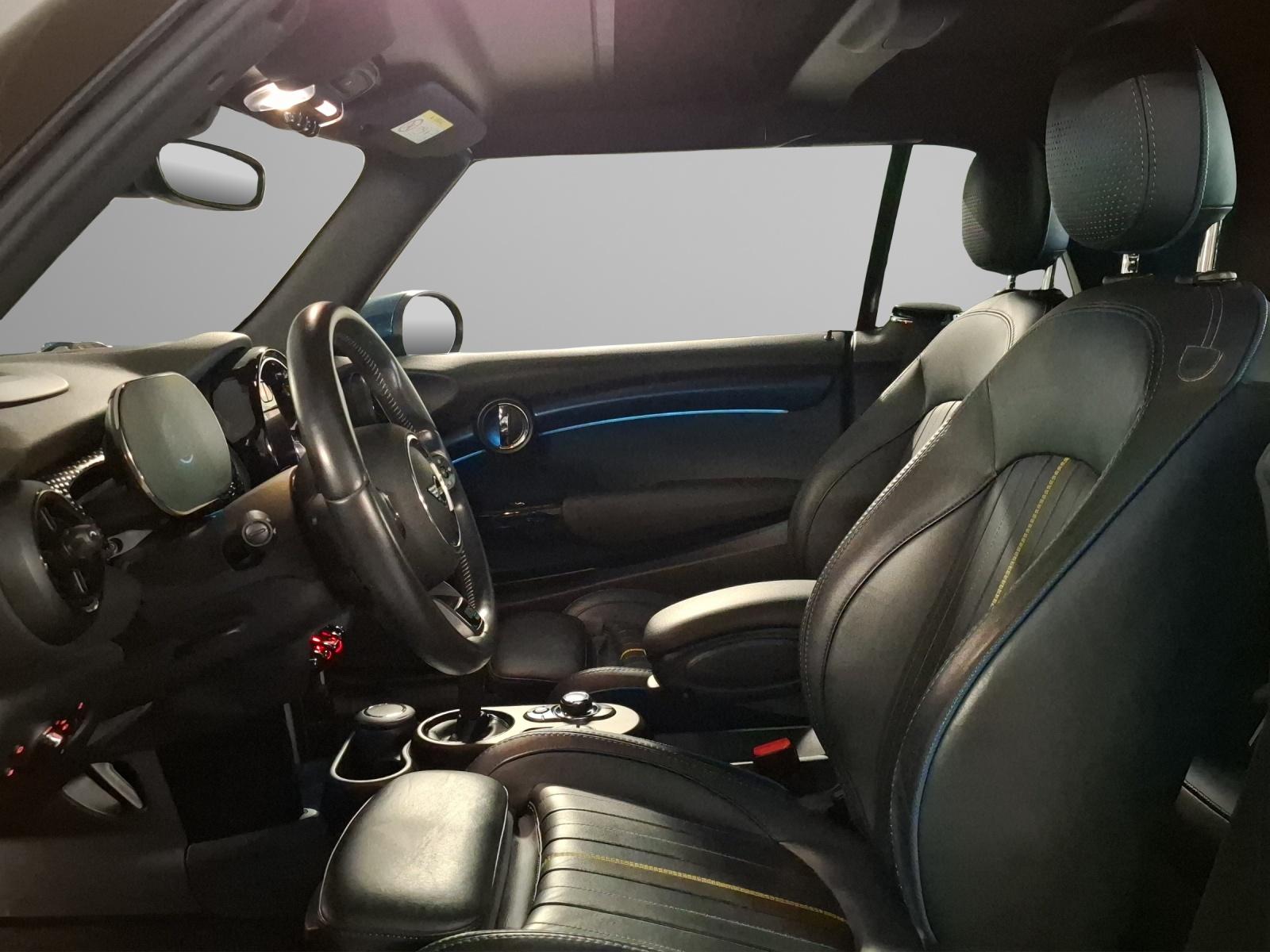 MINI Cabrio F57 1.5i Cooper-image-5