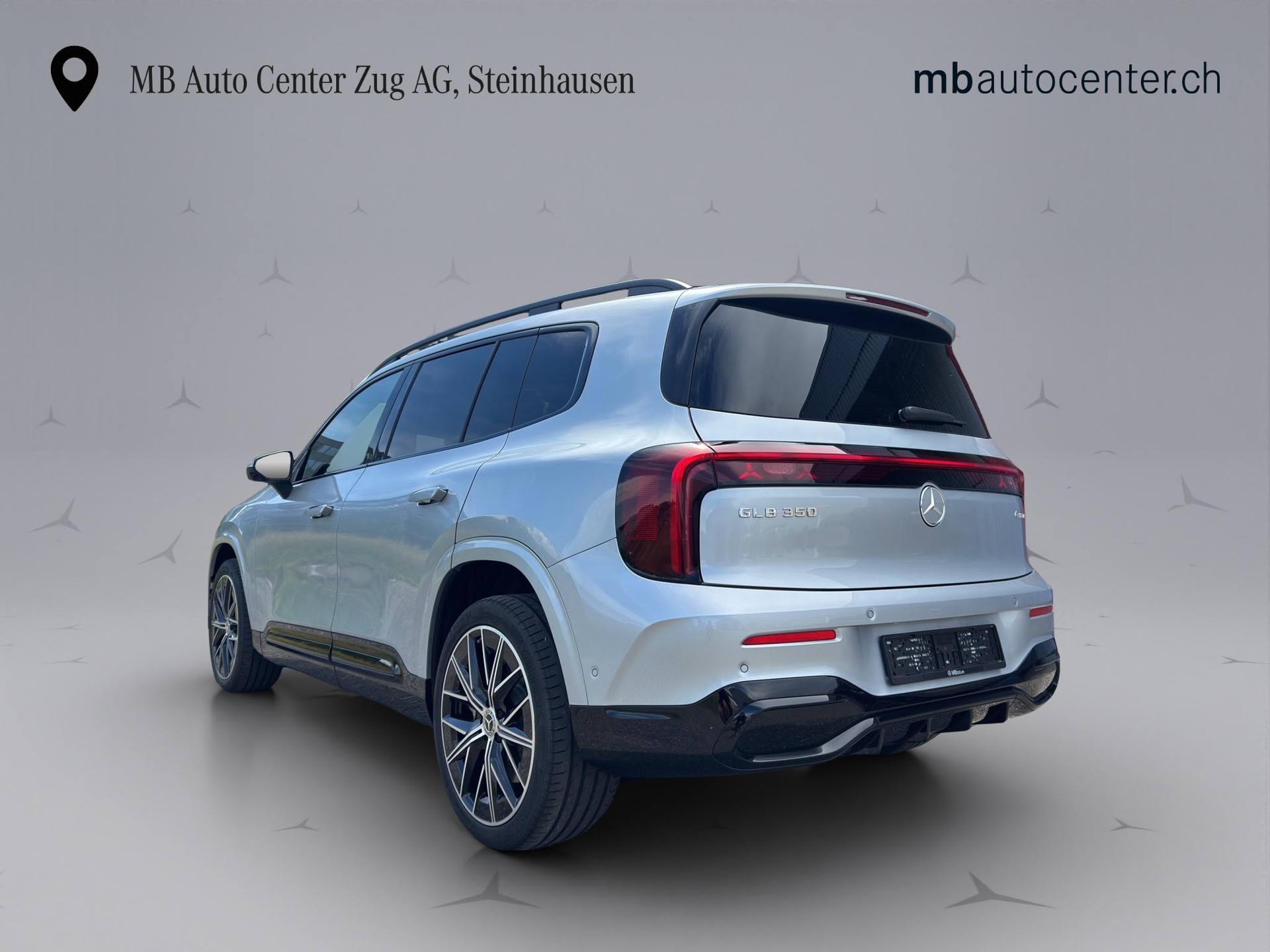 MERCEDES-BENZ GLB 350 4matic-image-4