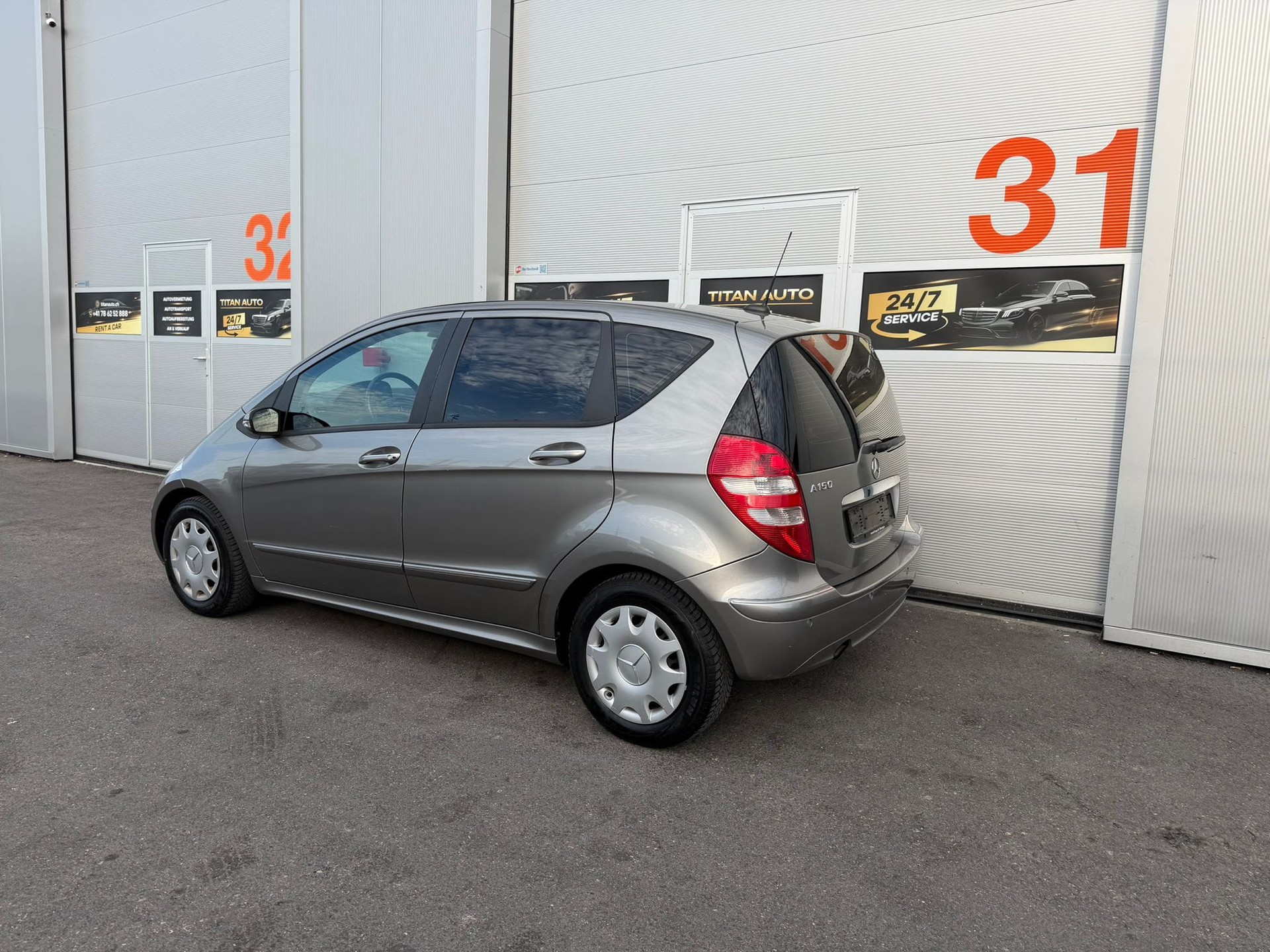 MERCEDES-BENZ A 150 Classic My first star Autotronic-showroom-element-3
