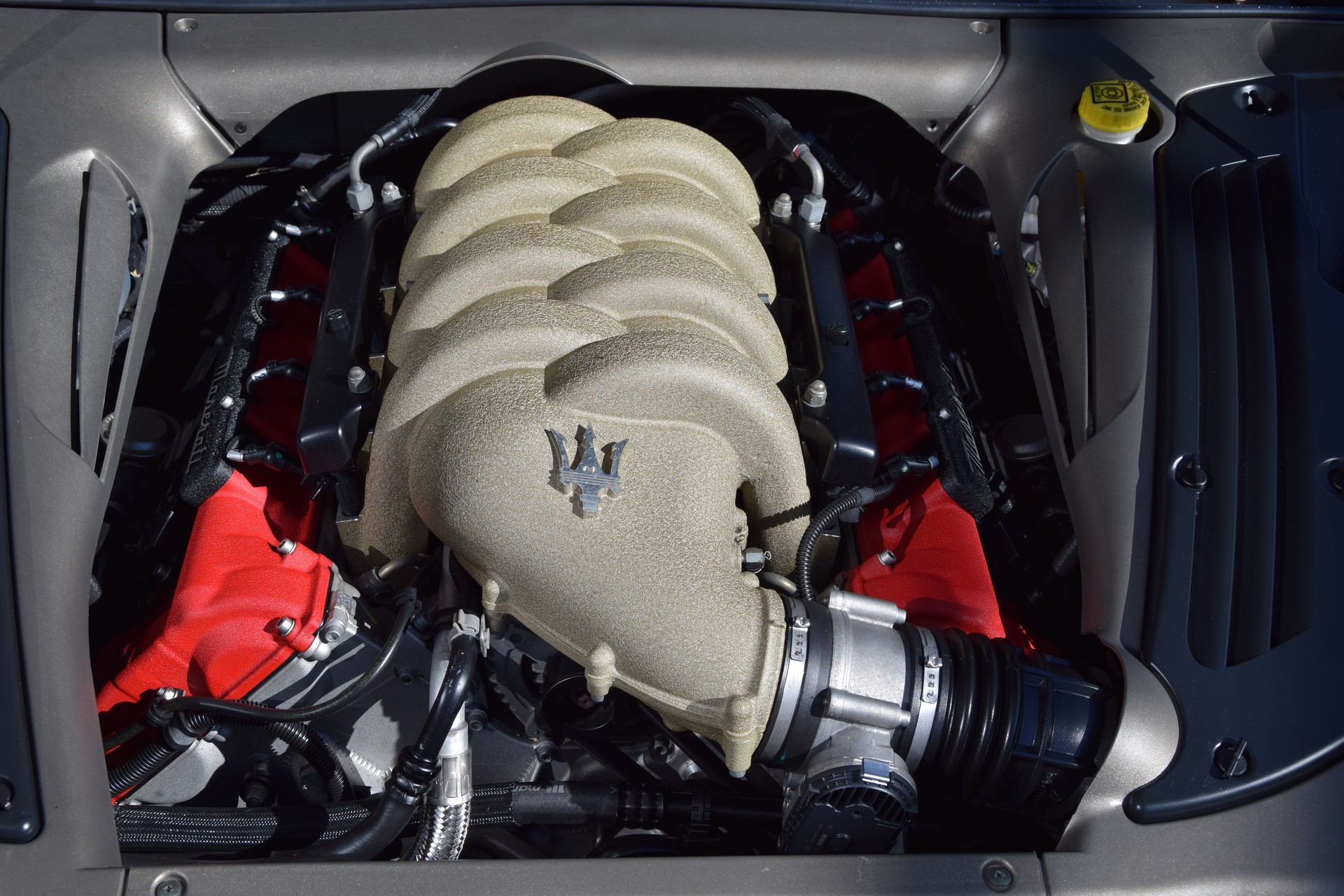 MASERATI Coupé GranSport-image-15
