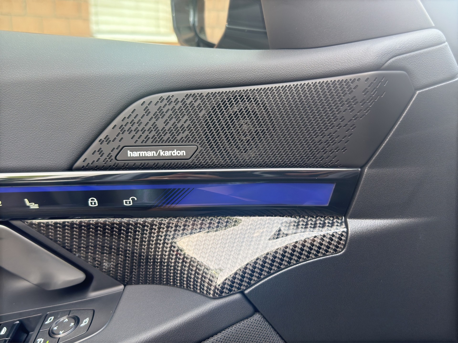 BMW i5 M60 xDrive M Sport Pro (CH) AHK-image-24