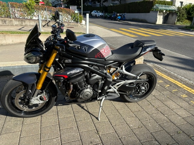 TRIUMPH Speed Triple RS-image-2