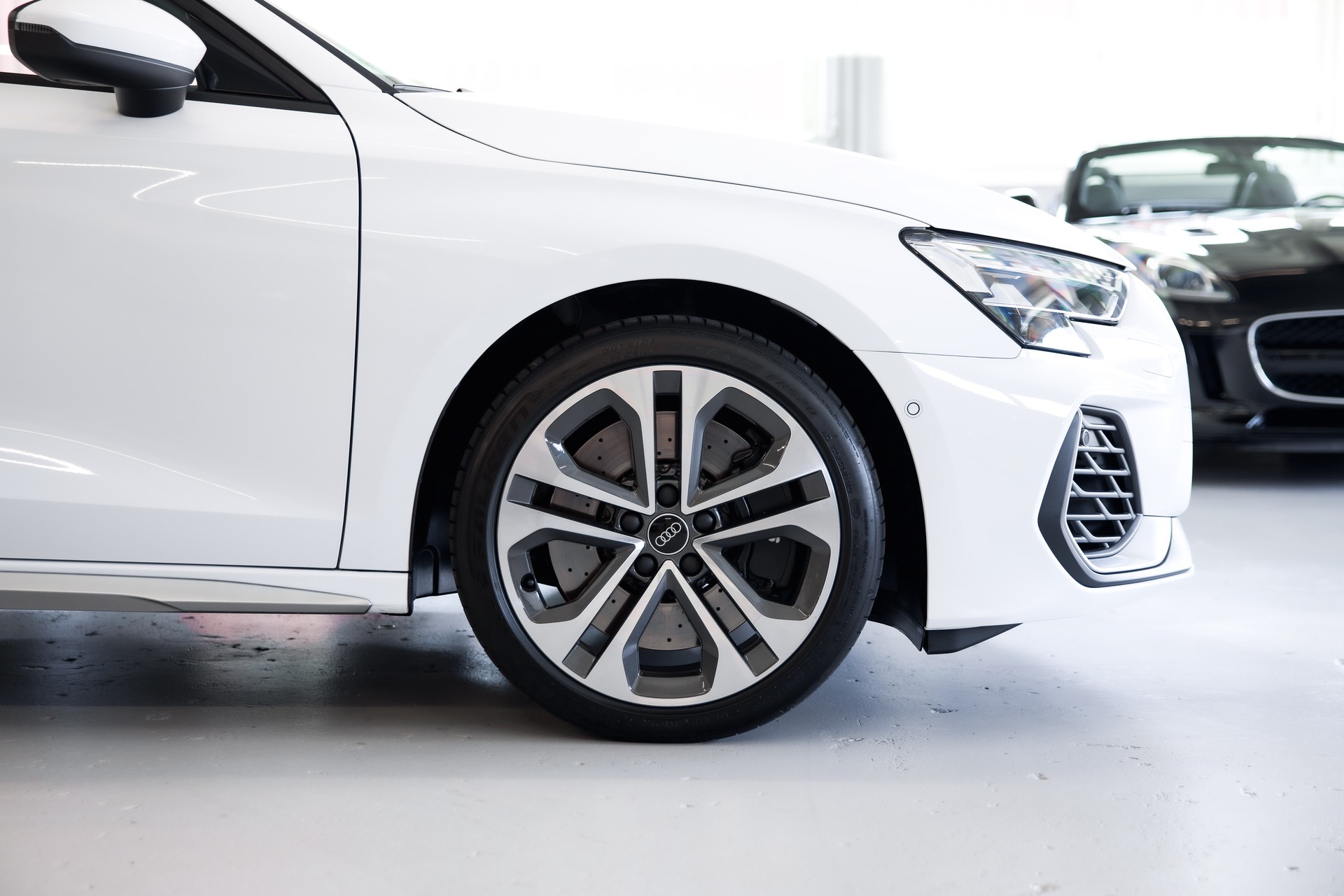 AUDI S3 Sportback TFSI quattro S-tronic-image-10