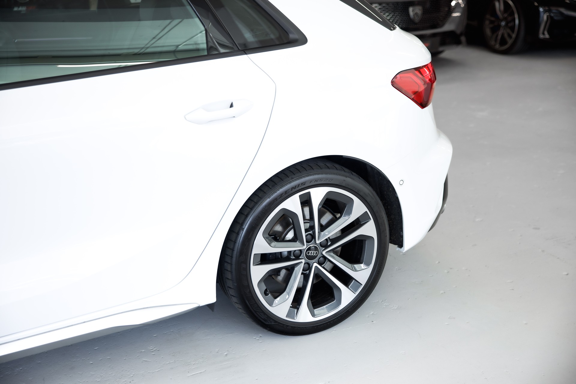 AUDI S3 Sportback TFSI quattro S-tronic-image-15