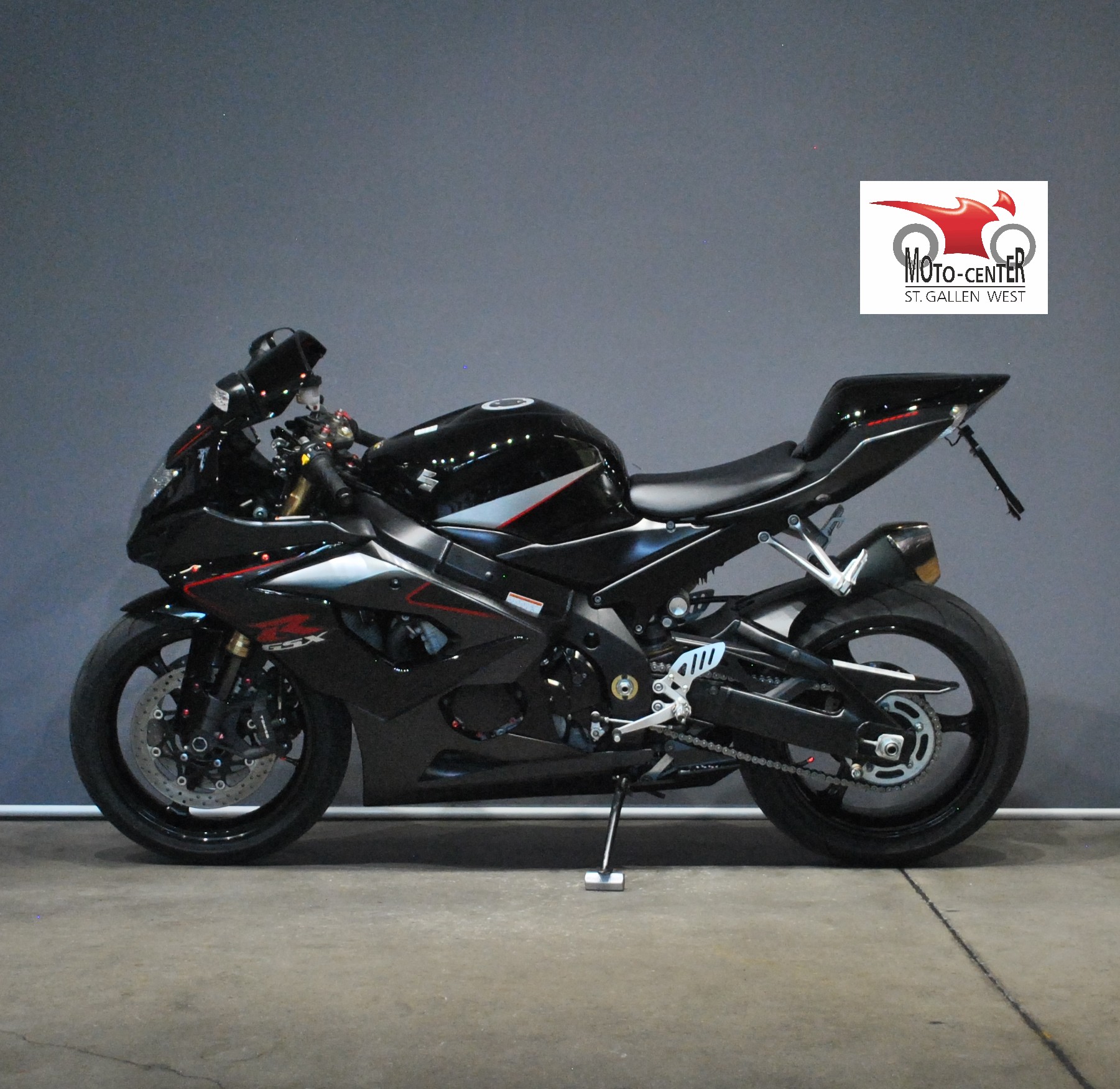 SUZUKI GSX-R 1000-image-2