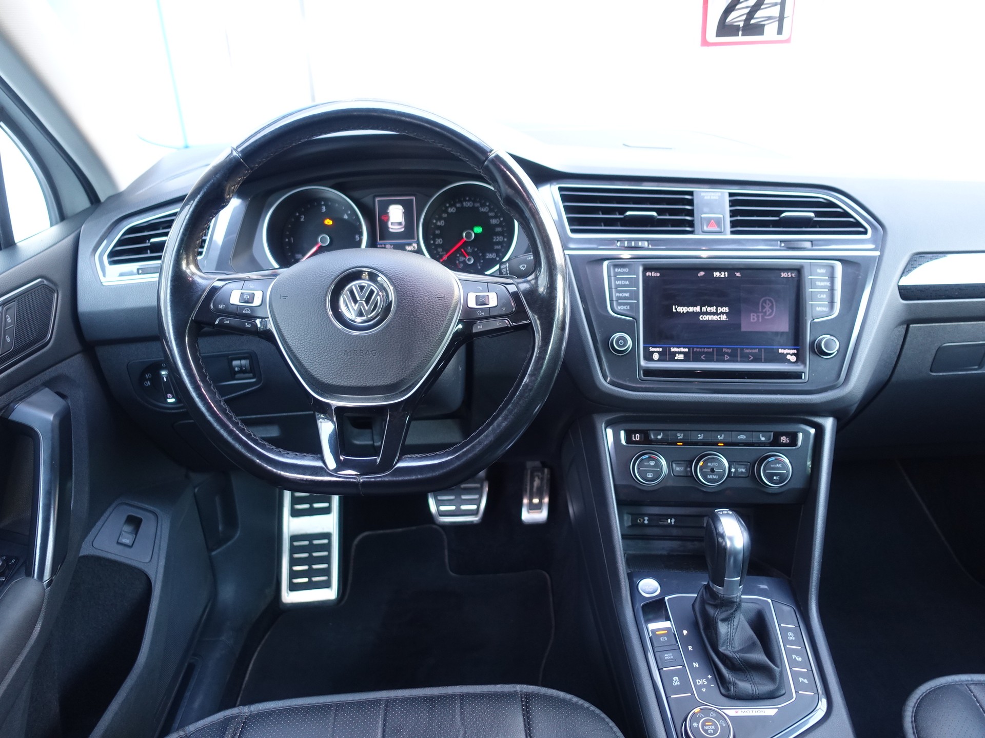 VW Tiguan 2.0 TDI SCR Sound 4Motion-image-15