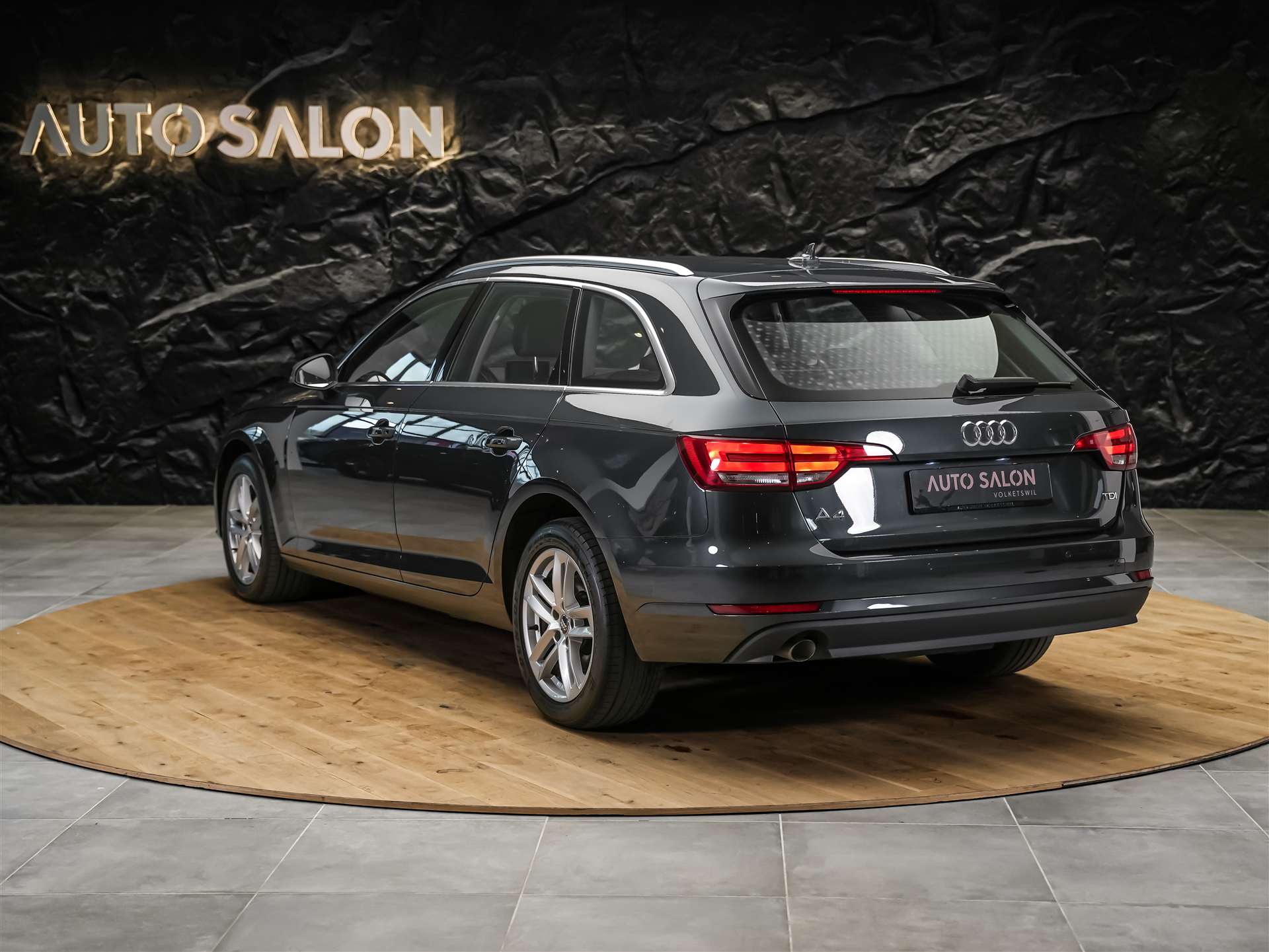 AUDI A4 Avant 2.0 TDI S-tronic *CH Auto*Tempomat* Sitzheizung*-showroom-element-2