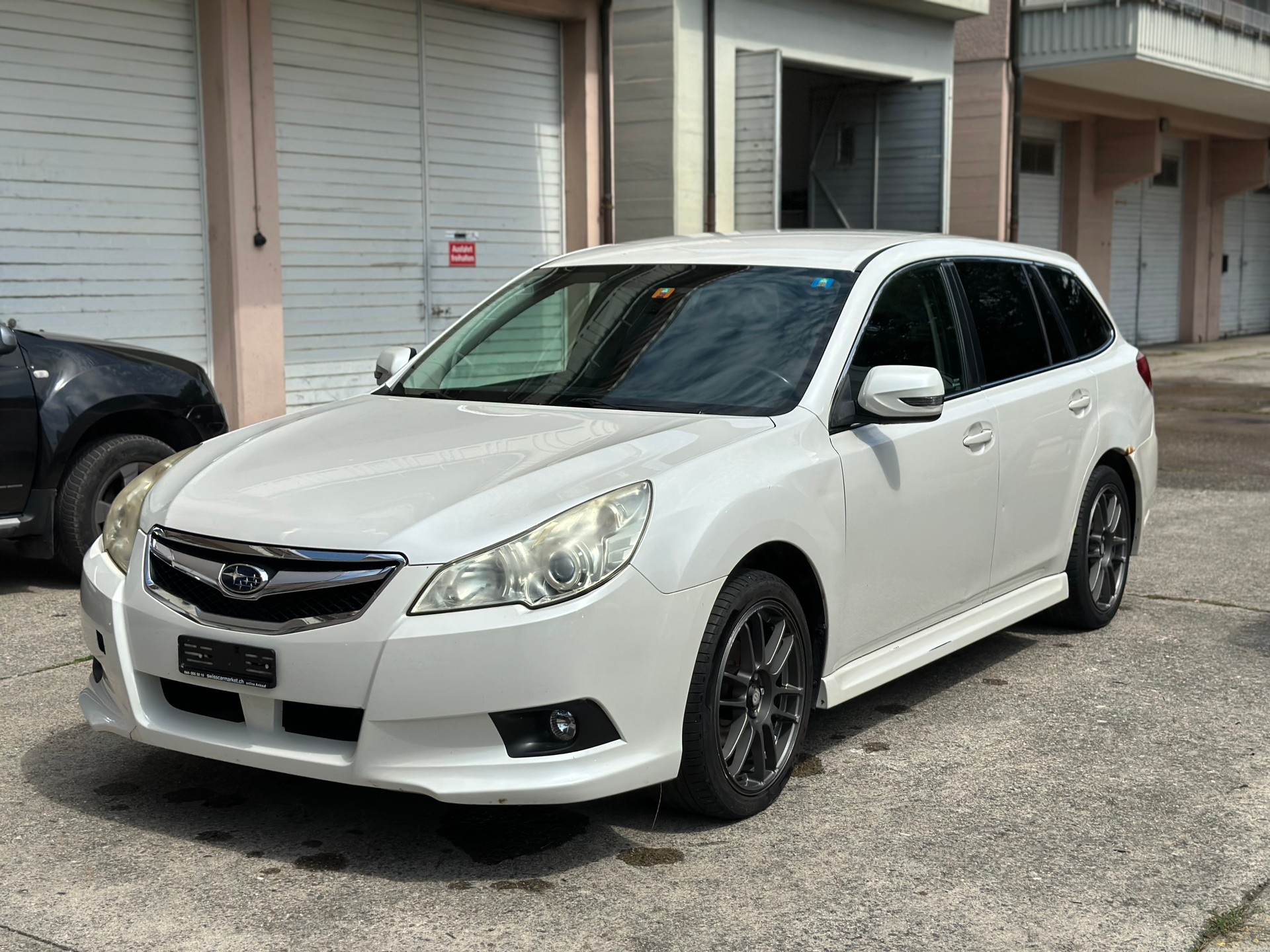 SUBARU Legacy 2.0i Swiss Special AWD-image-5