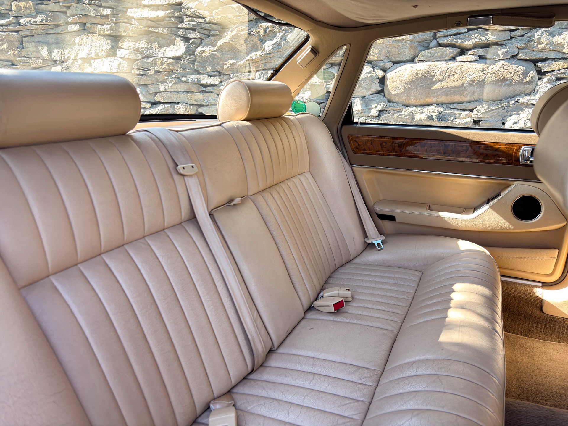 JAGUAR XJ40 4.0 Sovereign-image-13